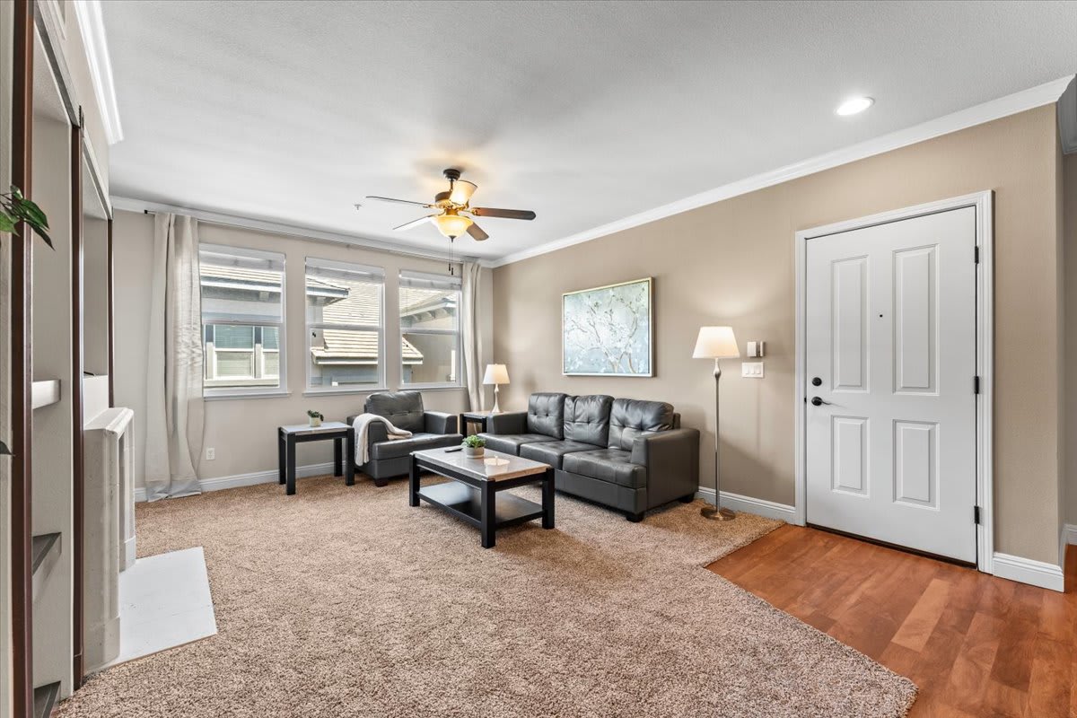 South Reno 1BR · Hot Tub, Mountain Views & Pool