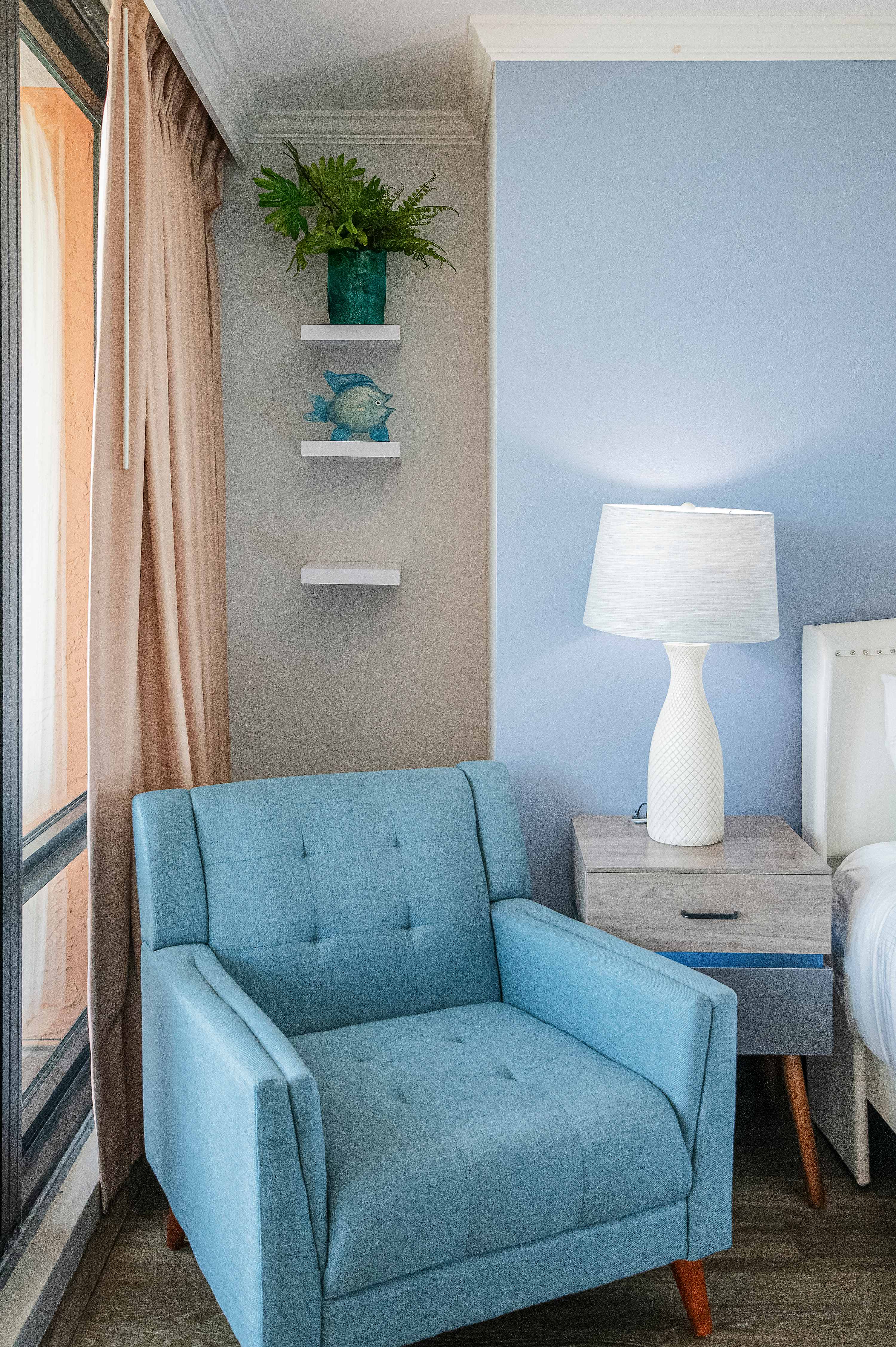 KING bed on the BEACH Pools M61 | Photo 14
