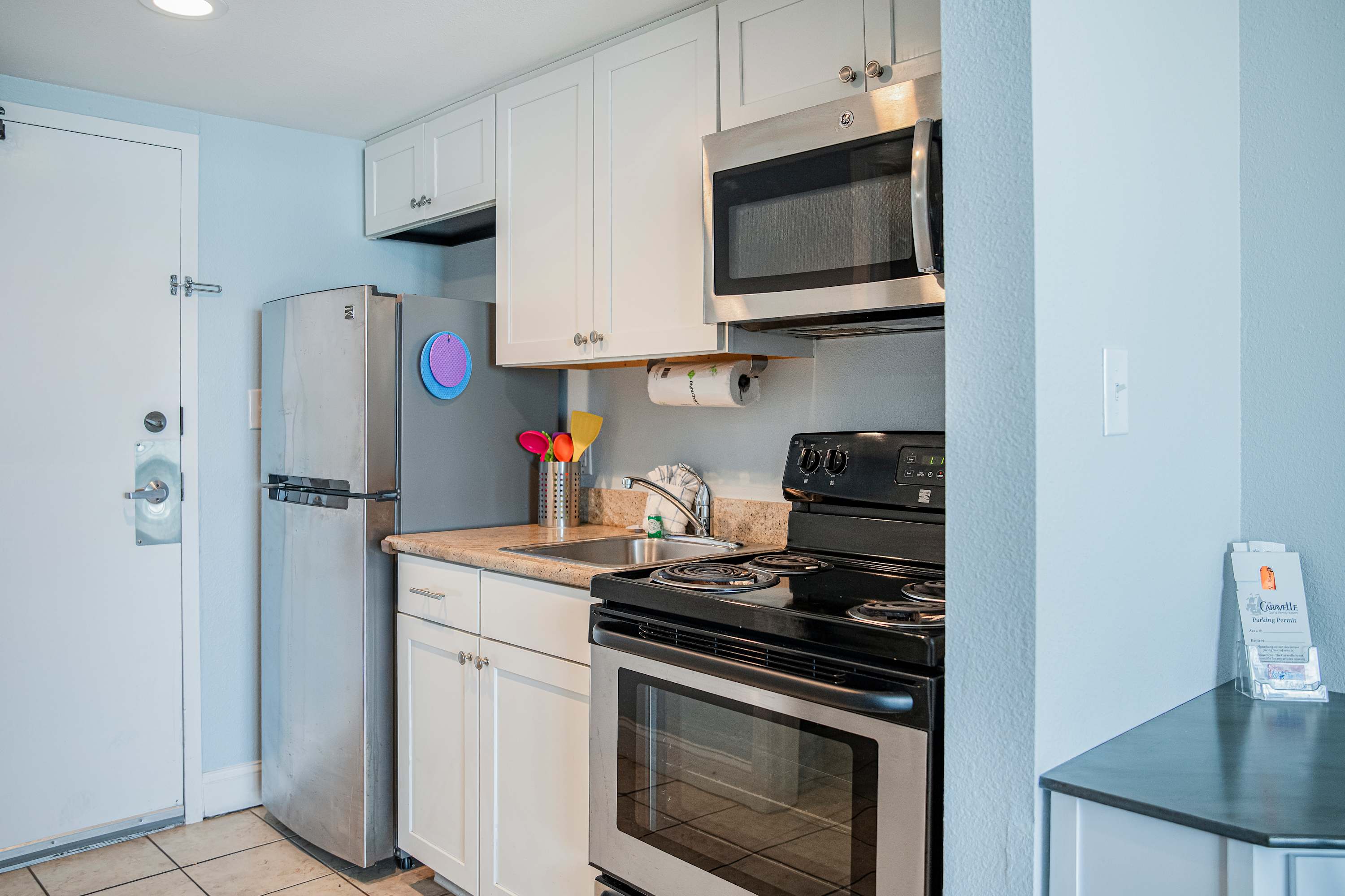 KING bed on the BEACH Pools M61 | Photo 18