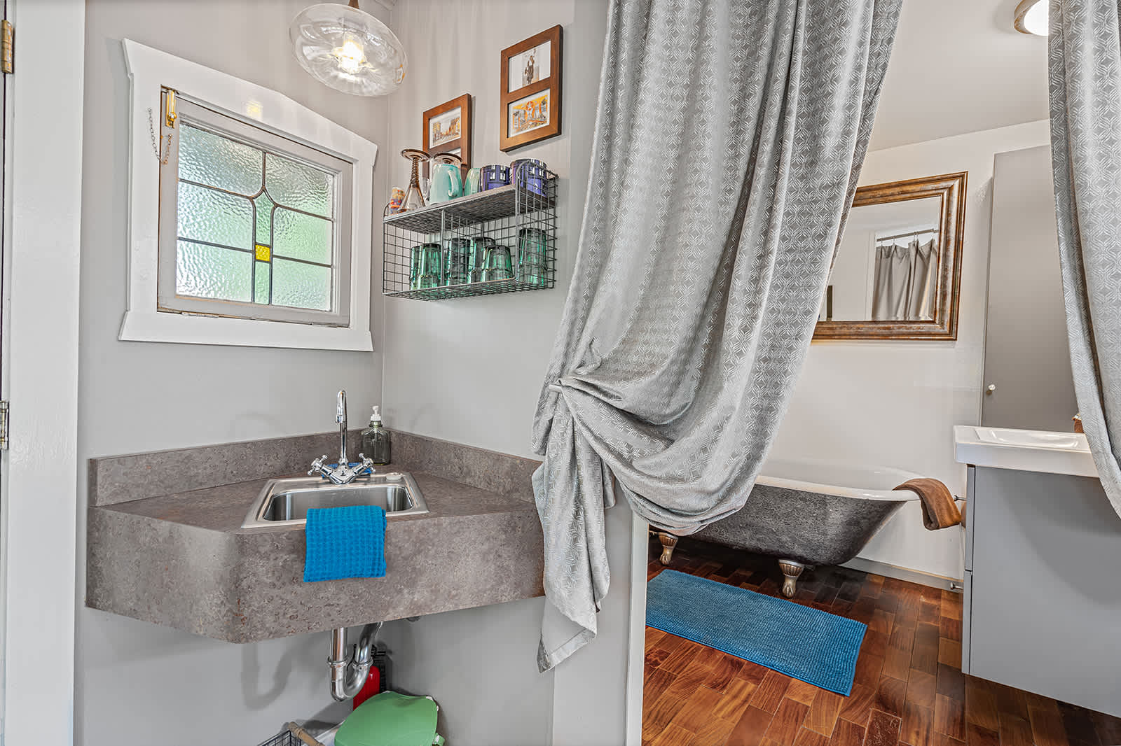 SoCo District, Pool | Carriage House, Park Lane
