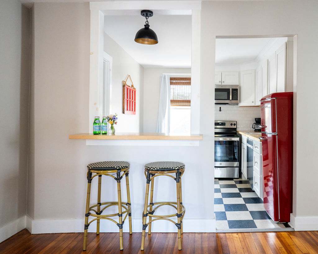 Eclectic Apt Above Brewer’s in Heart of Newport — Newport, RI — vacation rental