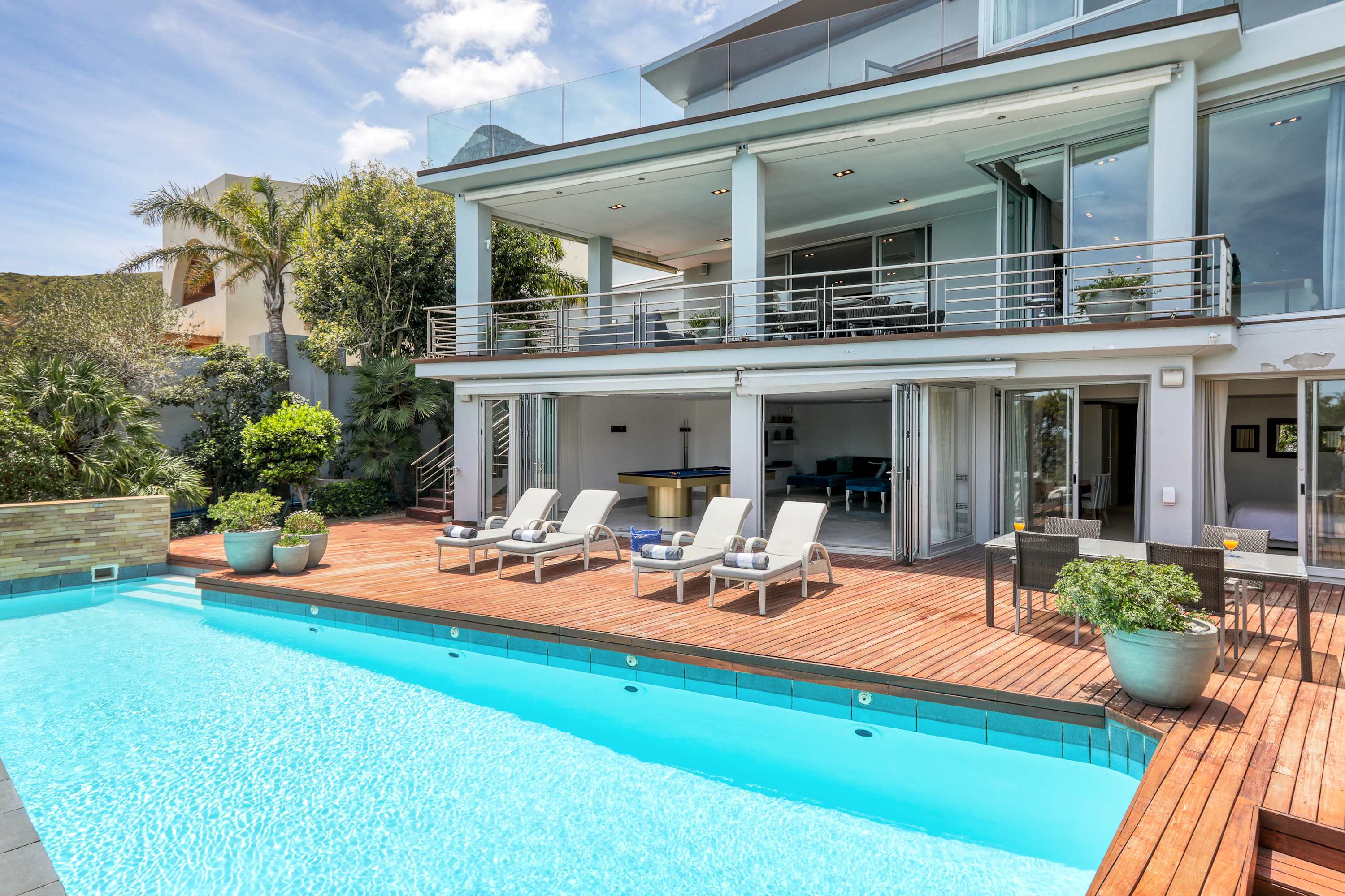 Anella - Luxurious & stylish with panoramic views — Cape Town, Western Cape — vacation rental