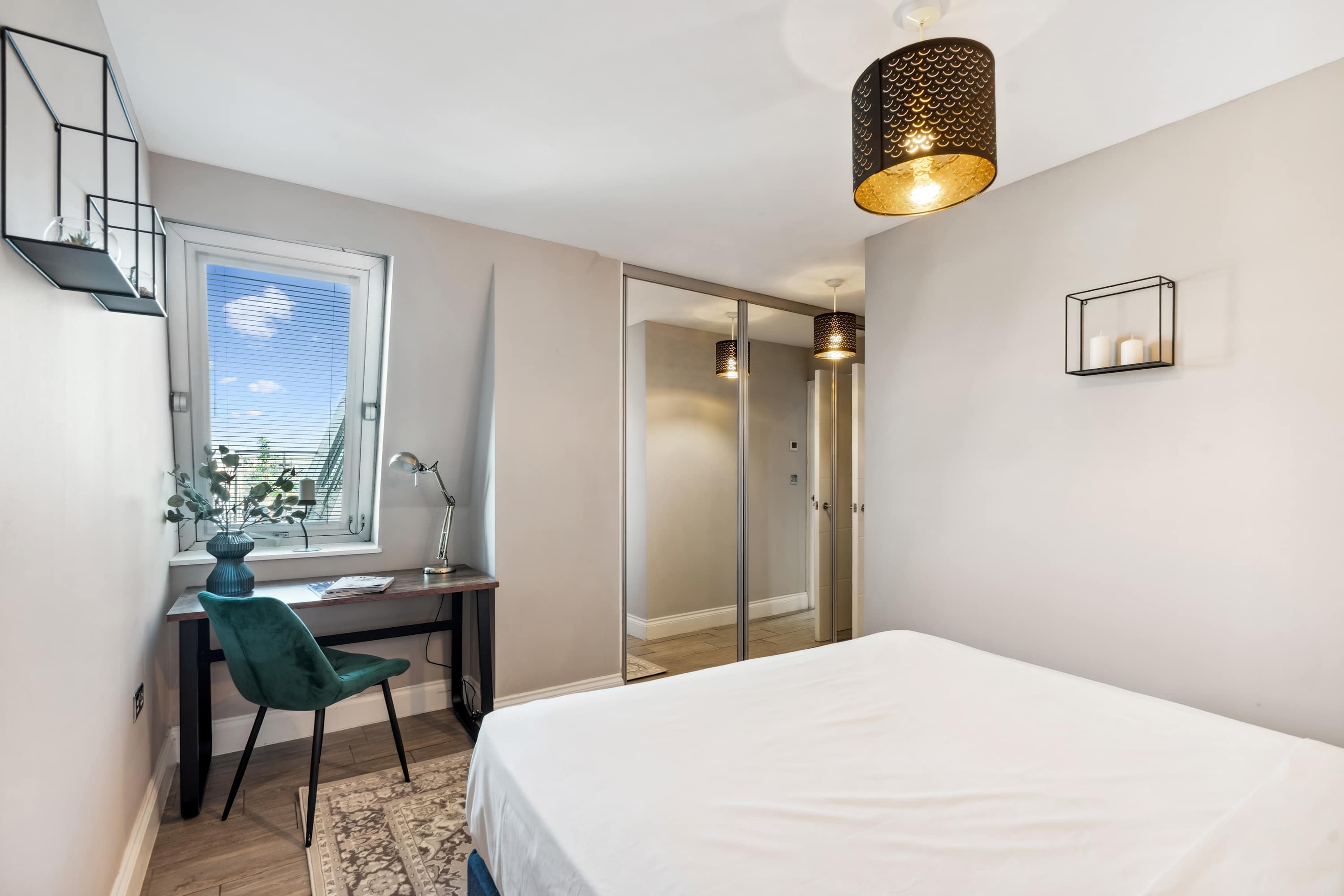 Penthouse Retreat | Rooftop Terrace & Sea Views in Bartholomew Road BN1 1JS - Property image 20 - VivreStays
