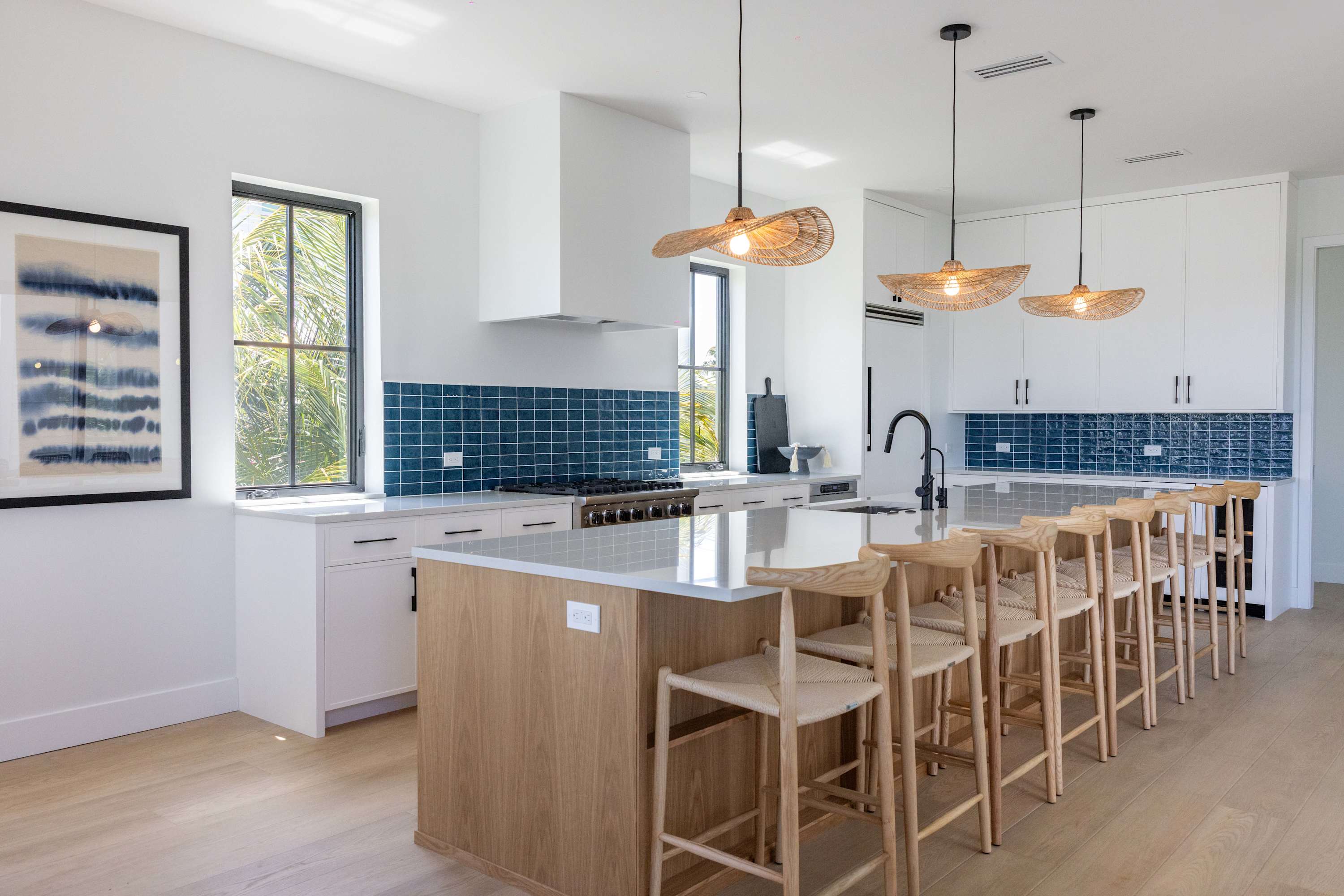 Sunray House - Modern King Room