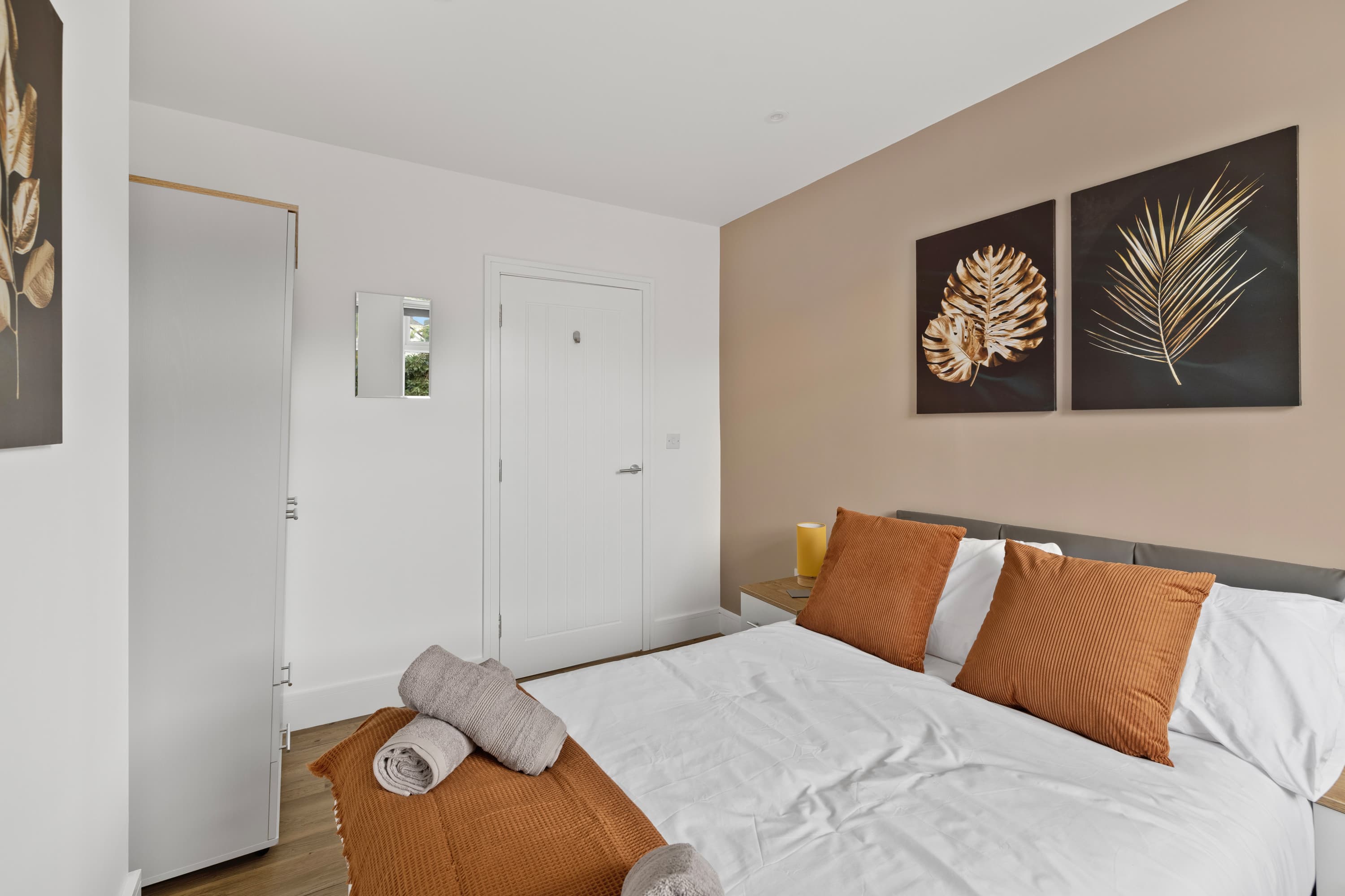 Modern & Cosy 2 Bed Apartment in Saltash