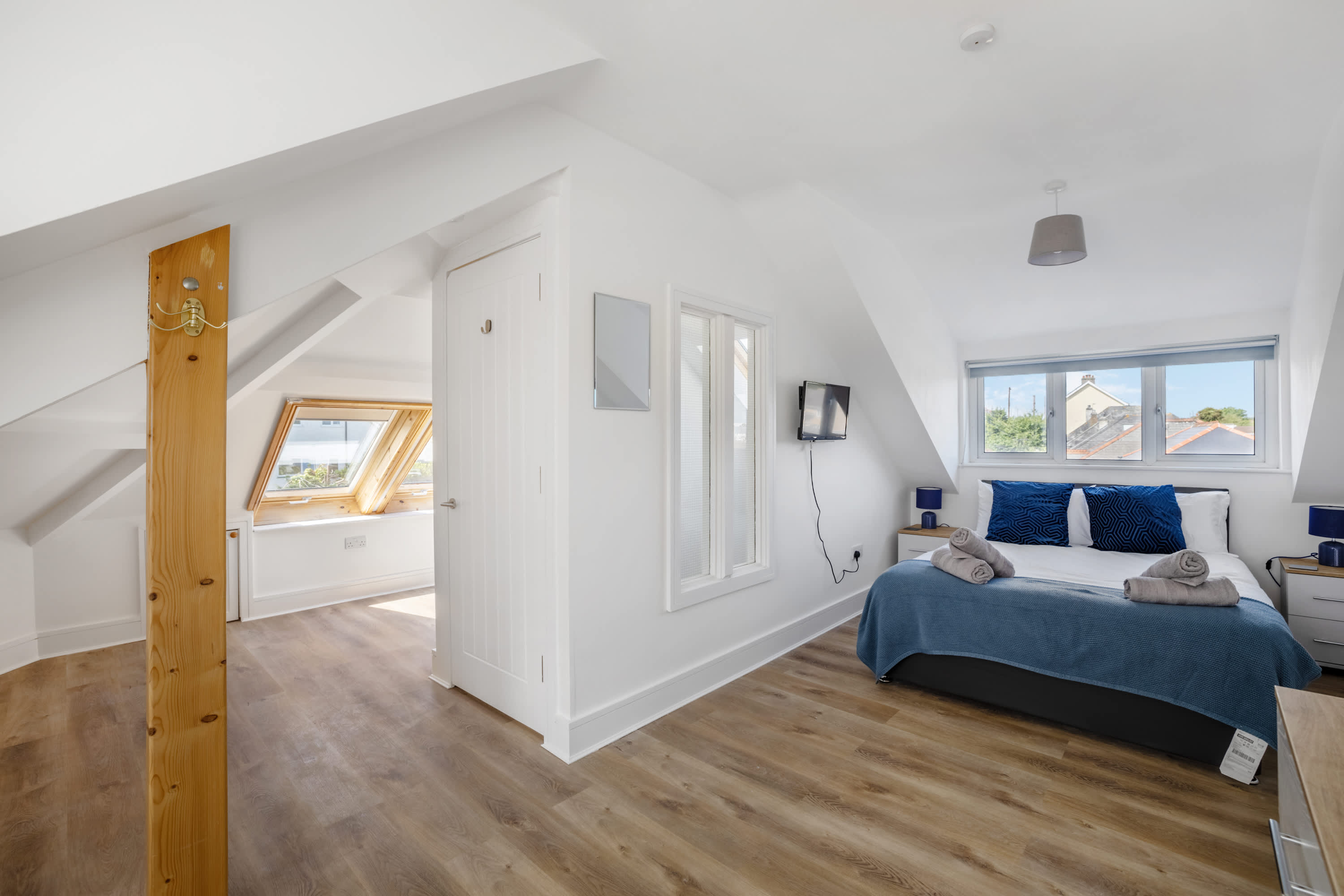 Spacious 2 Bedroom Apartment in Saltash