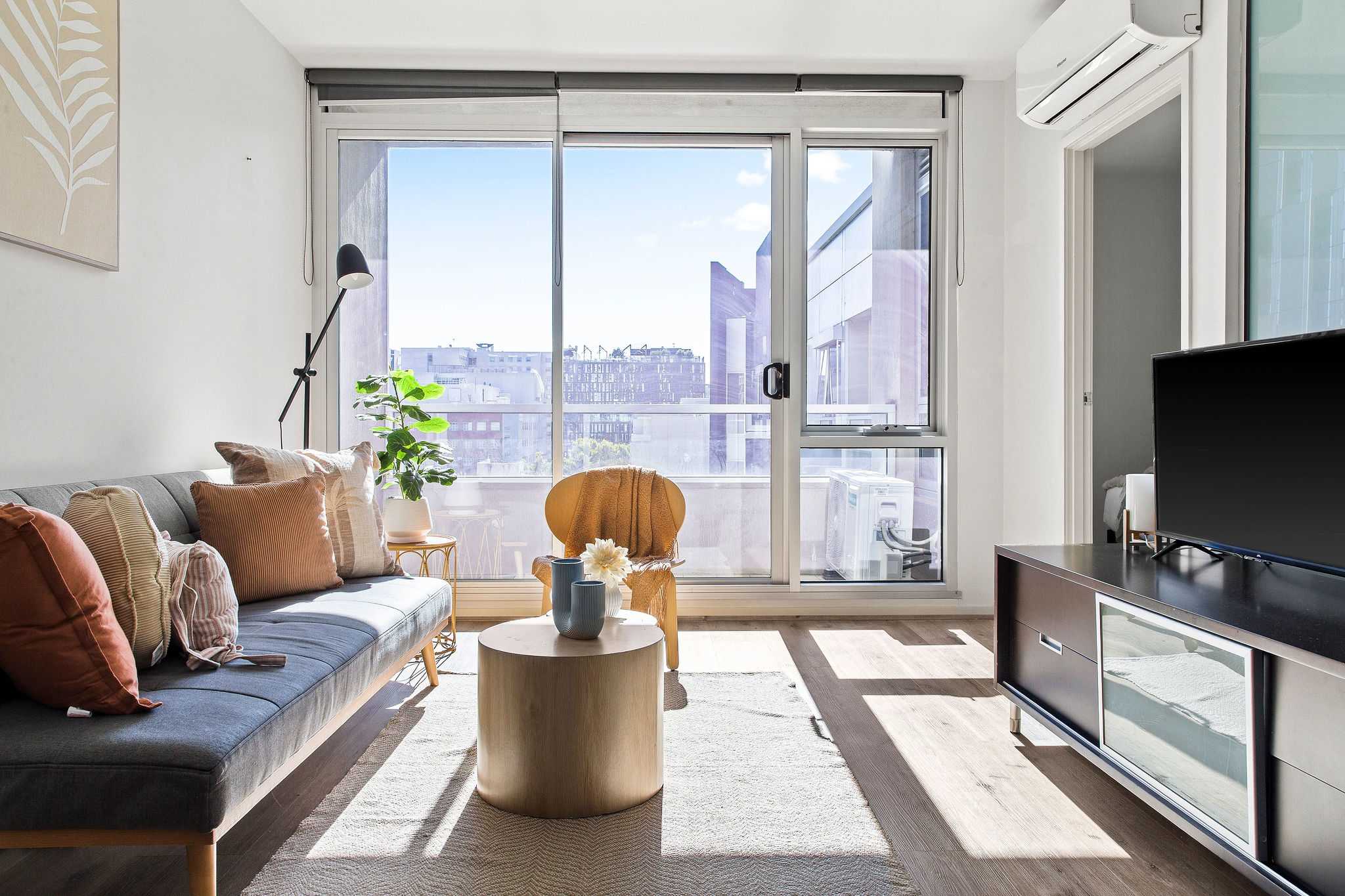 Stylish 2BR Apt Steps from Vic Market with Parking — Carlton, VIC — vacation rental