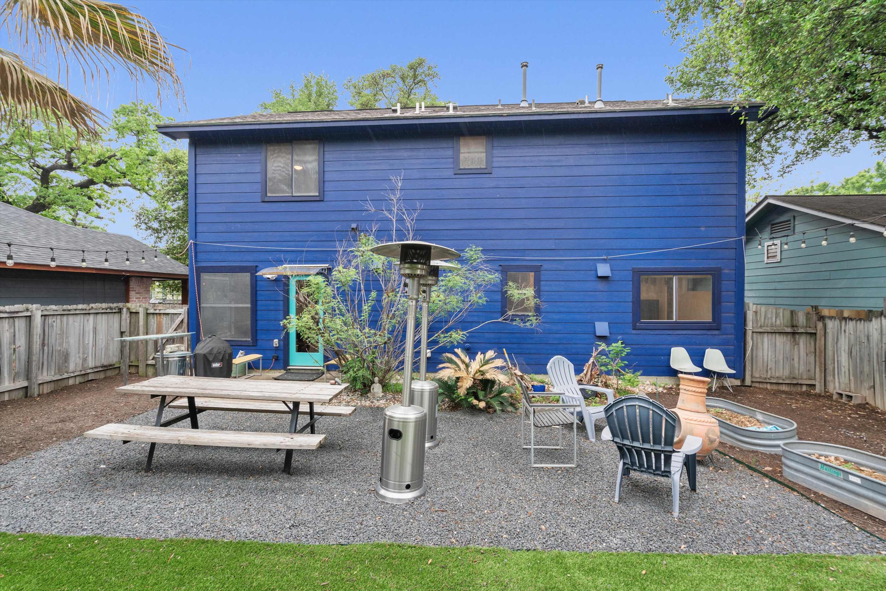 Downtown, UT, Walkable, East Austin Gem