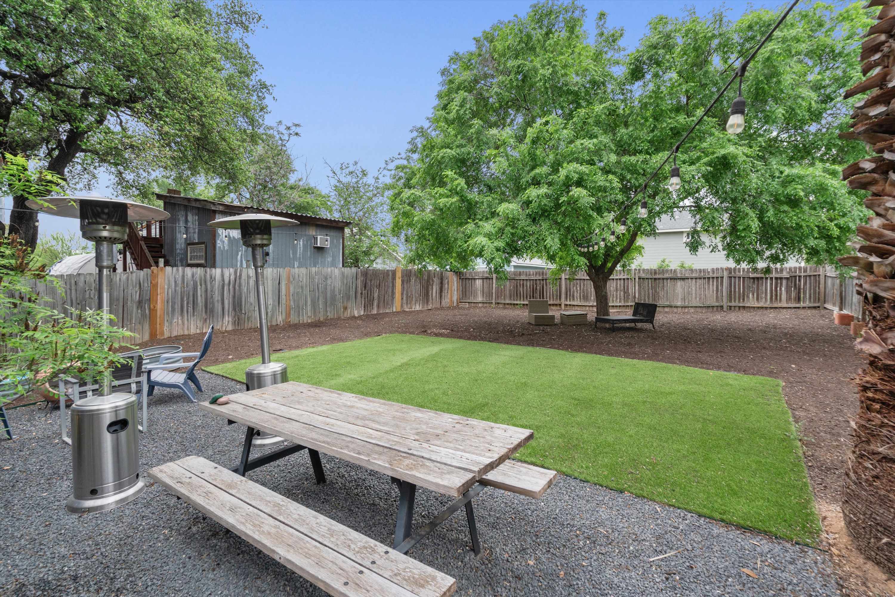 Downtown, UT, Walkable, East Austin Gem