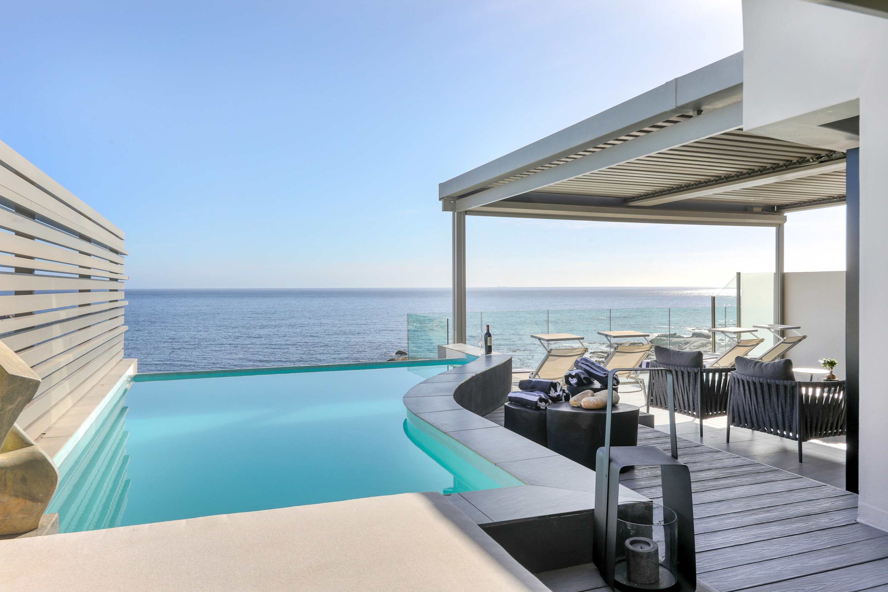 Barley Beach Luxury Penthouse - Camps Bay — Cape Town, Western Cape — vacation rental
