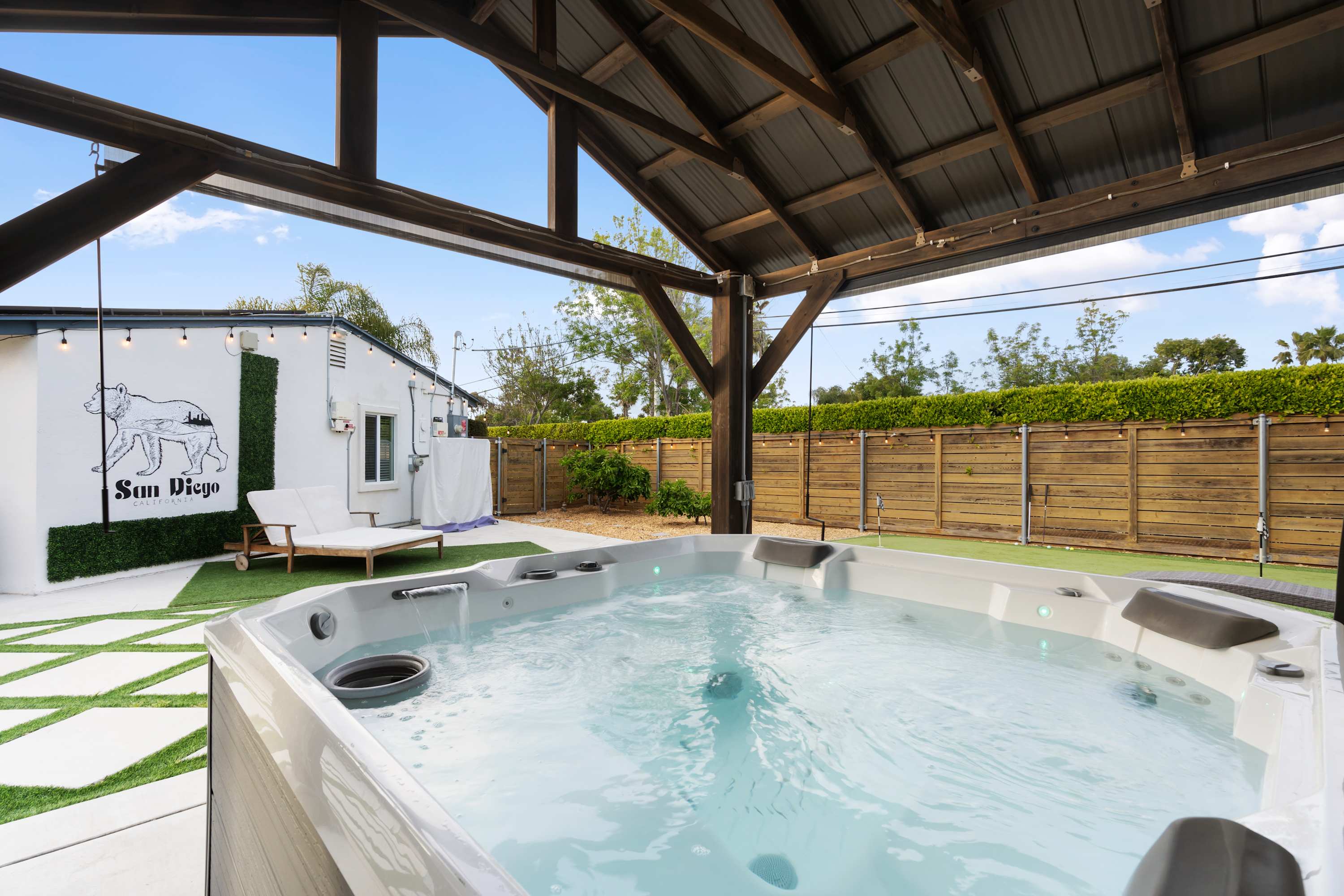 San Diego Fun: Jacuzzi-Golf-PoolTable-GmRm! — San Diego, CA — vacation rental