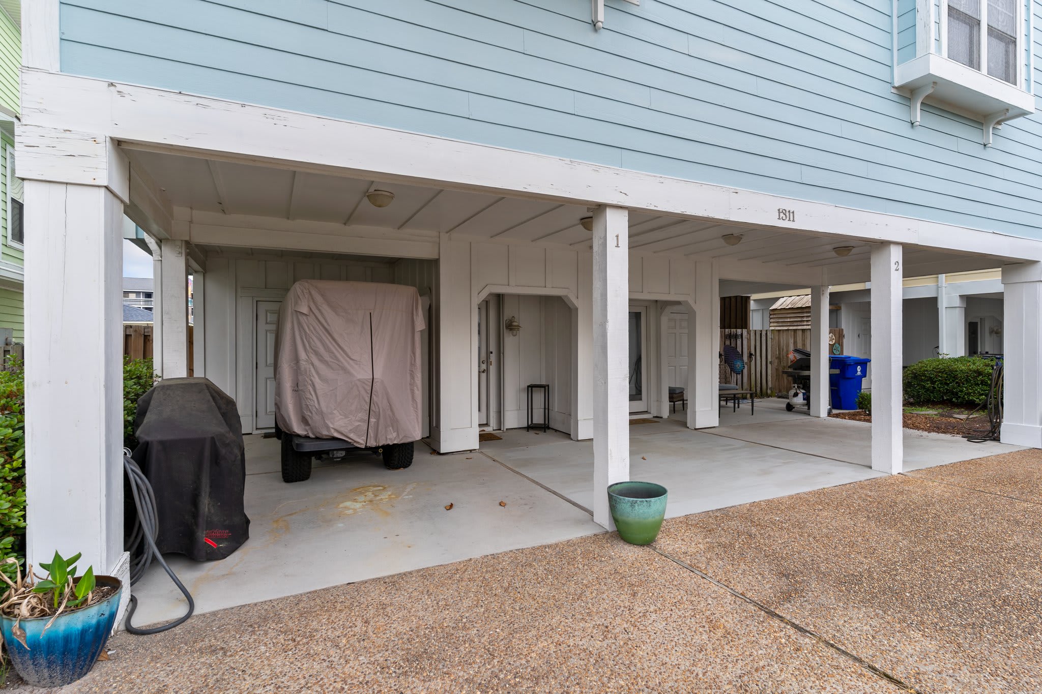 Steps to the Sand in Carolina Beach, Sleeps 10! Villa 5