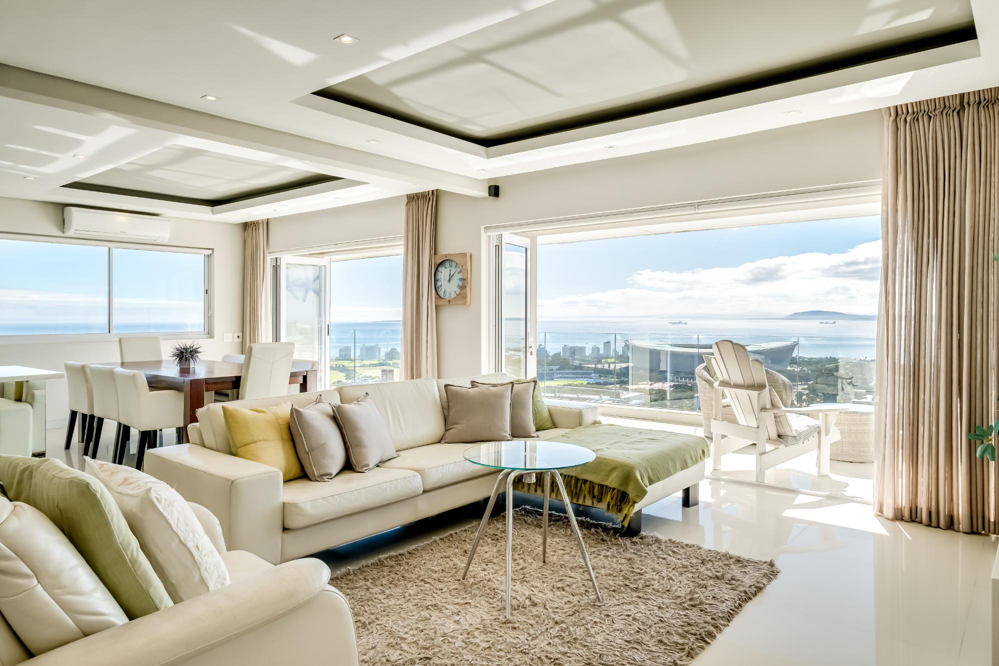Spacious 3Bed Apt Overlooking Cape Town Panova | Photo 2