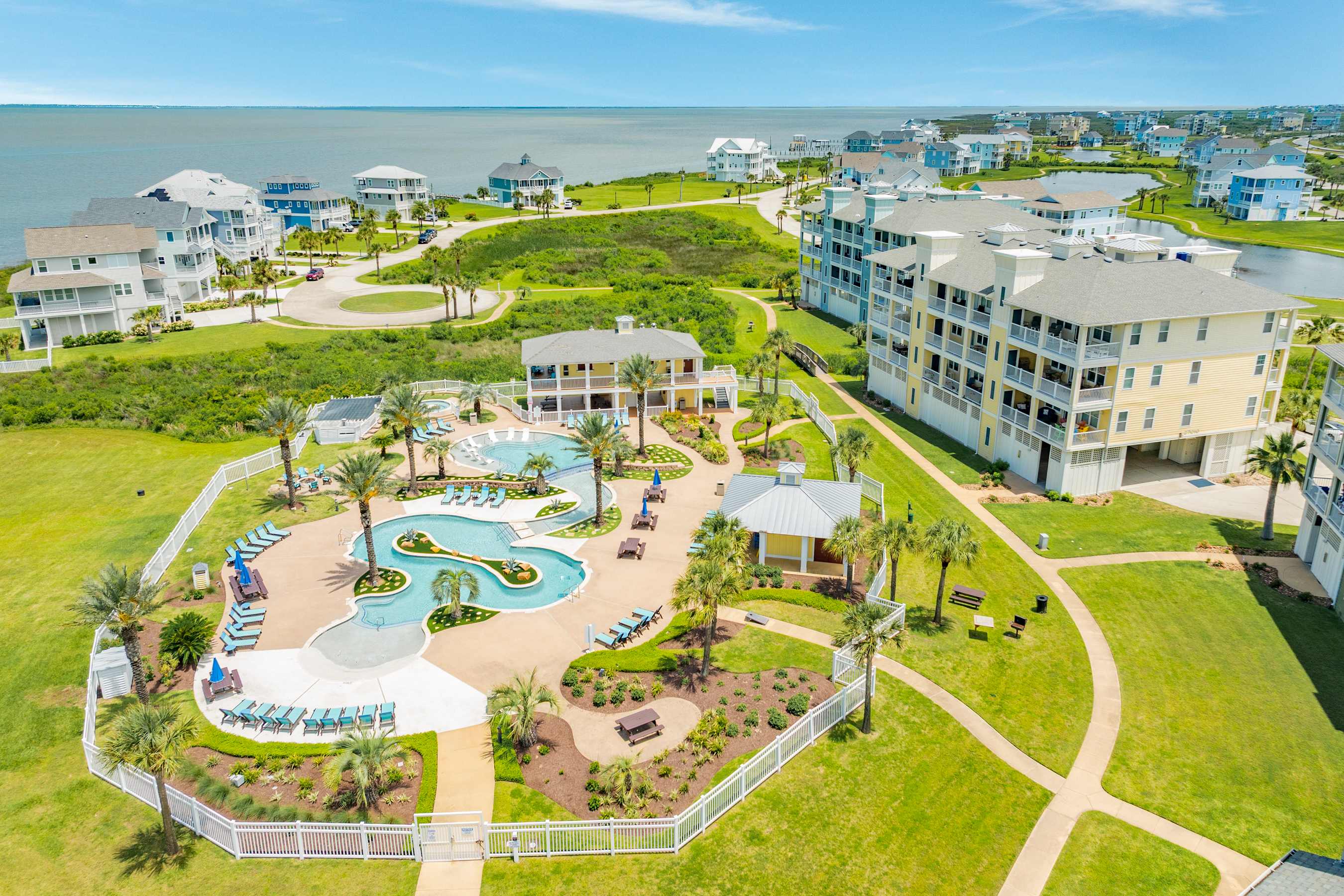 Sunset Vista Heated Pool Lazy River 2 x Hot Tubs 5