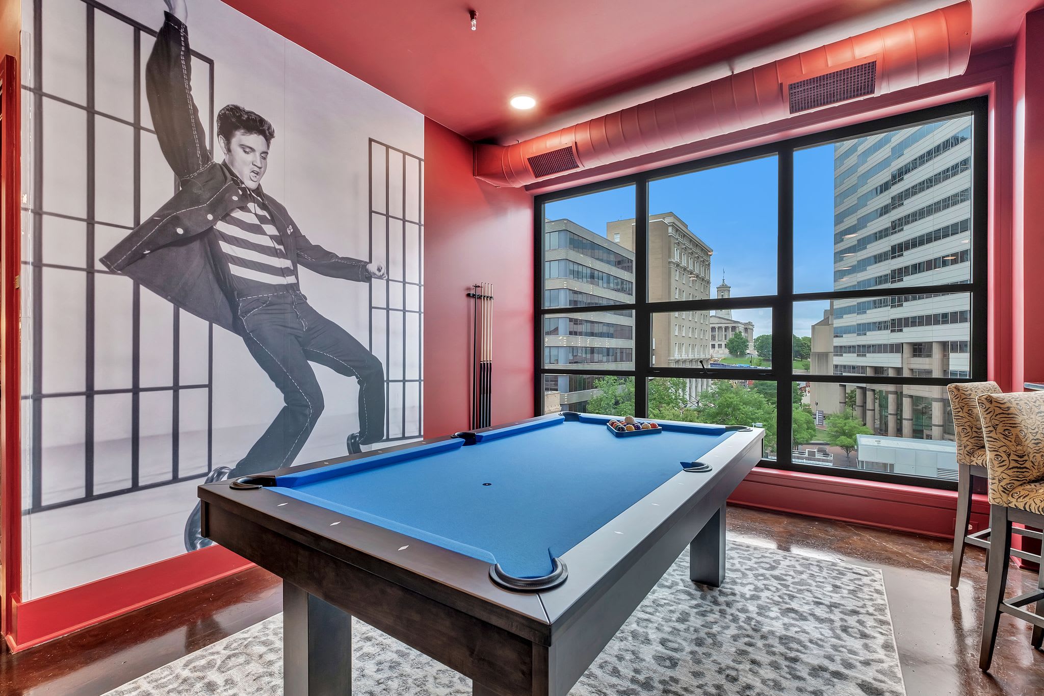 Elvis Penthouse 4BR/2700sqft, Walkable to Broadway — Nashville, TN — vacation rental