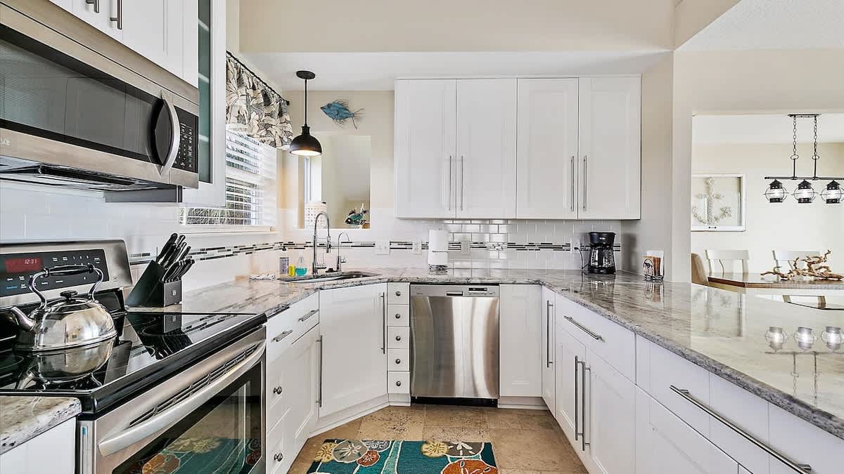 Nirvana | Wren Beach Rentals by Portoro