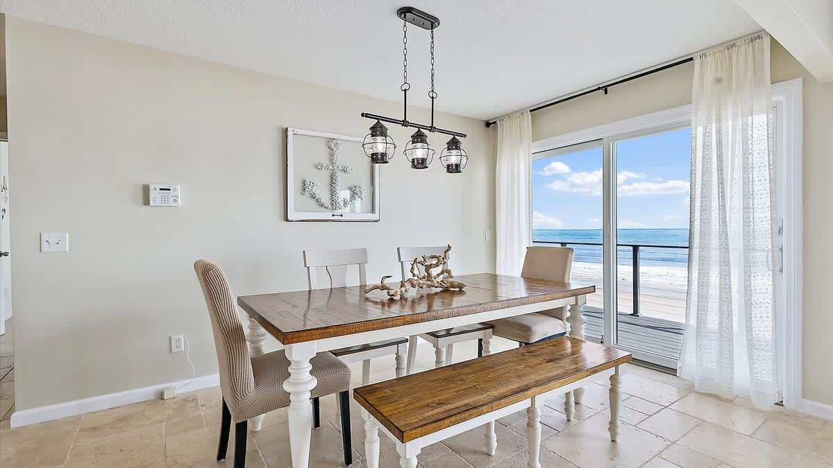 Nirvana | Wren Beach Rentals by Portoro