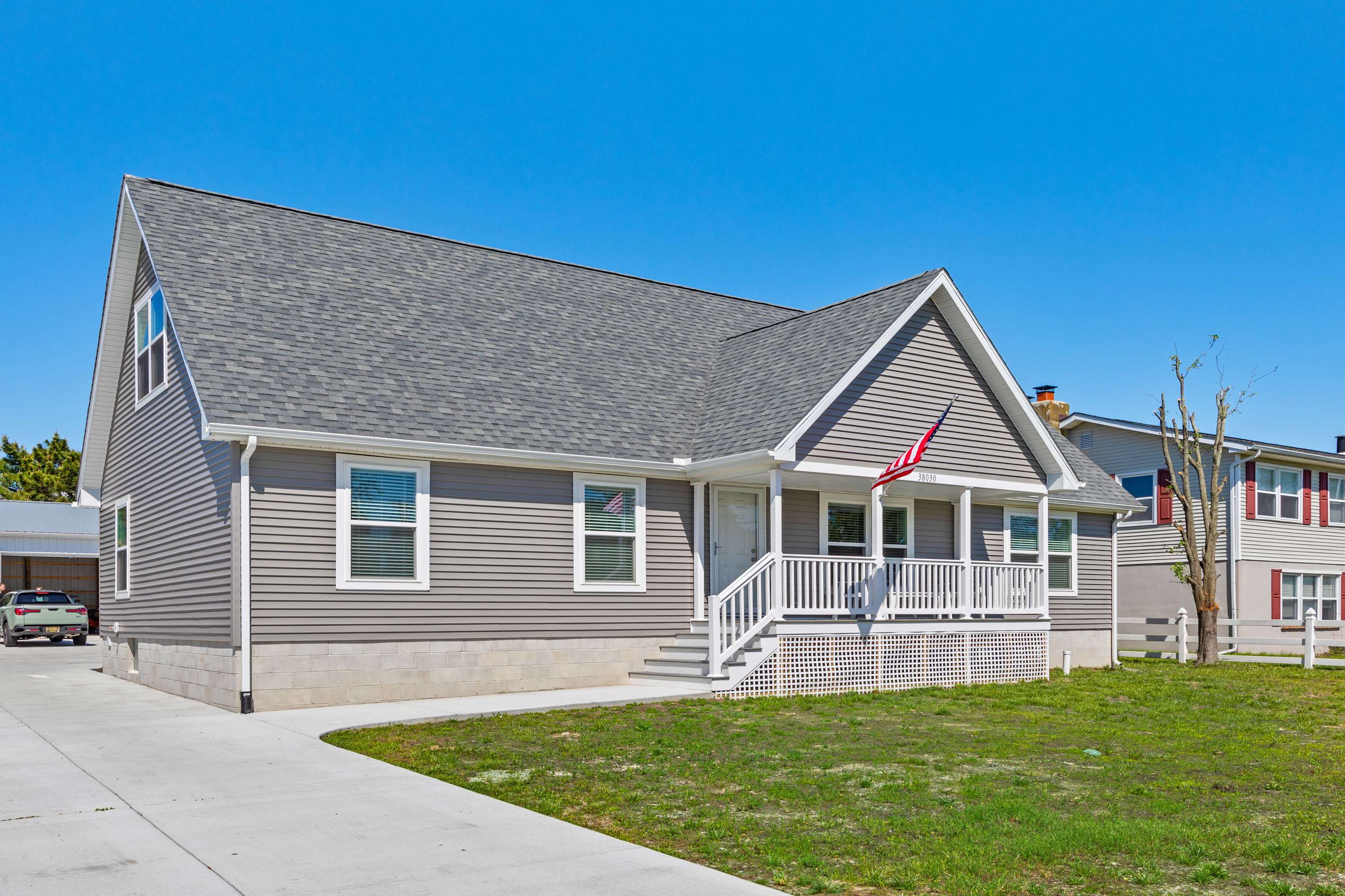 38030 Keenwick Family Home