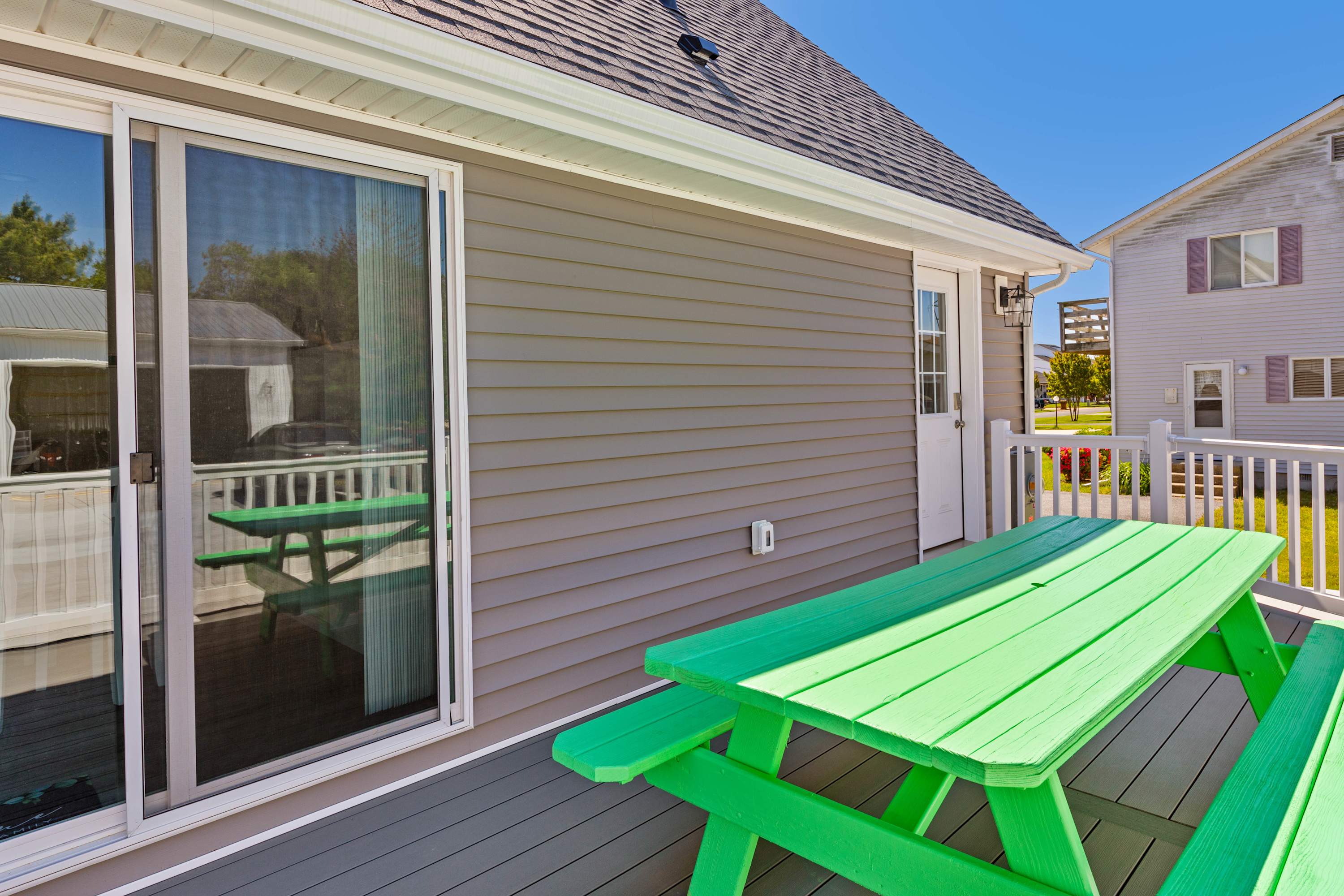 38030 Keenwick Family Home