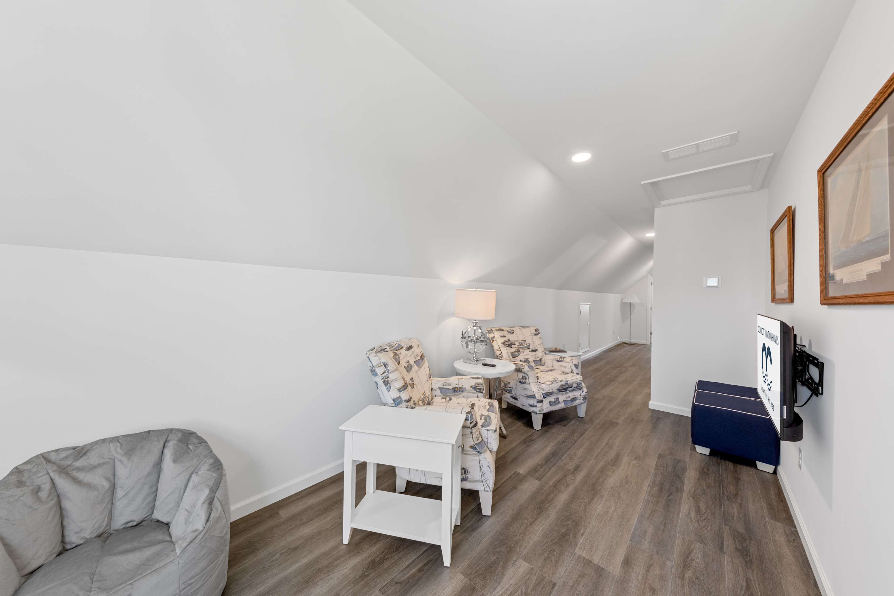 38030 Keenwick Family Home
