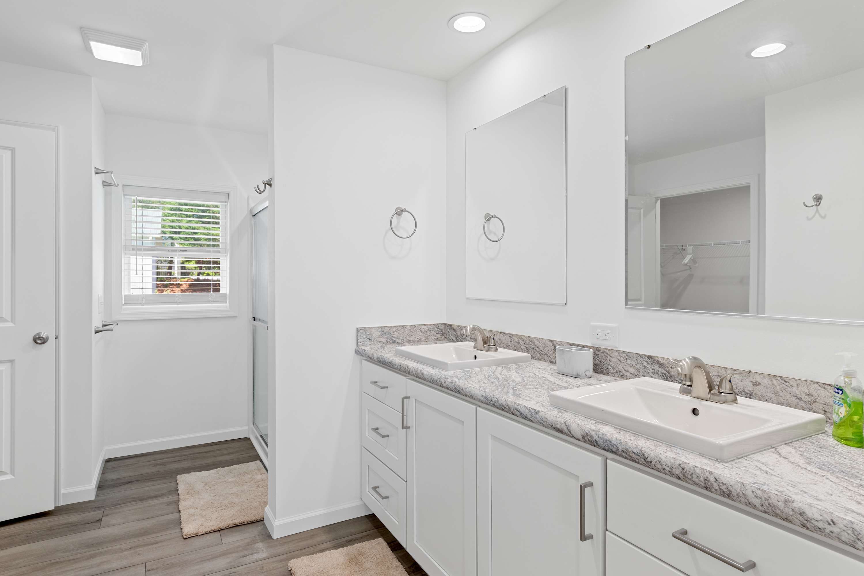 38030 Keenwick Family Home
