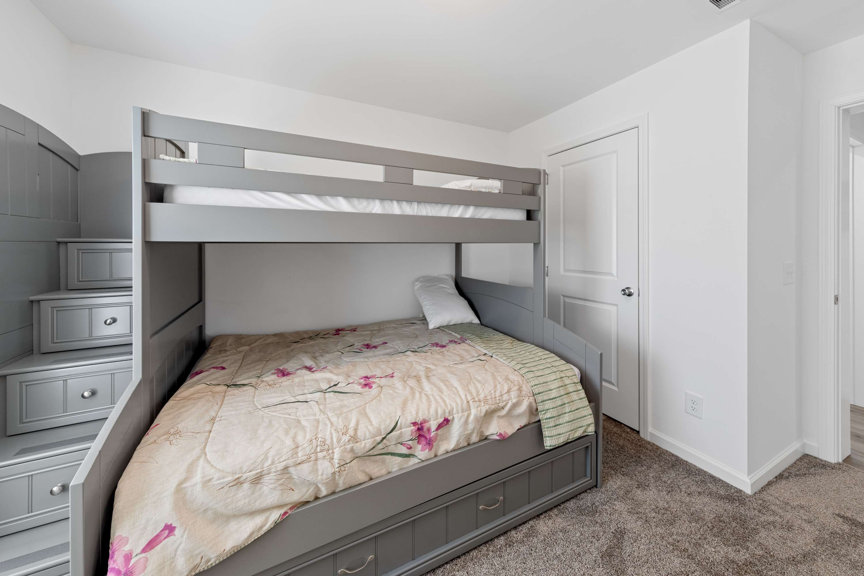 38030 Keenwick Family Home