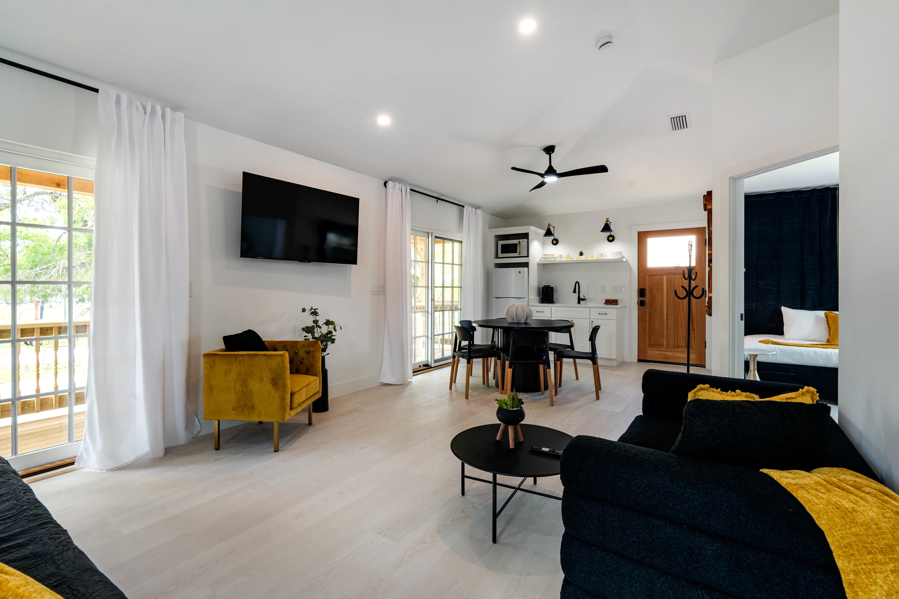 The Floridian Suite | Heated Pool | Walk to DNTN — photo 14