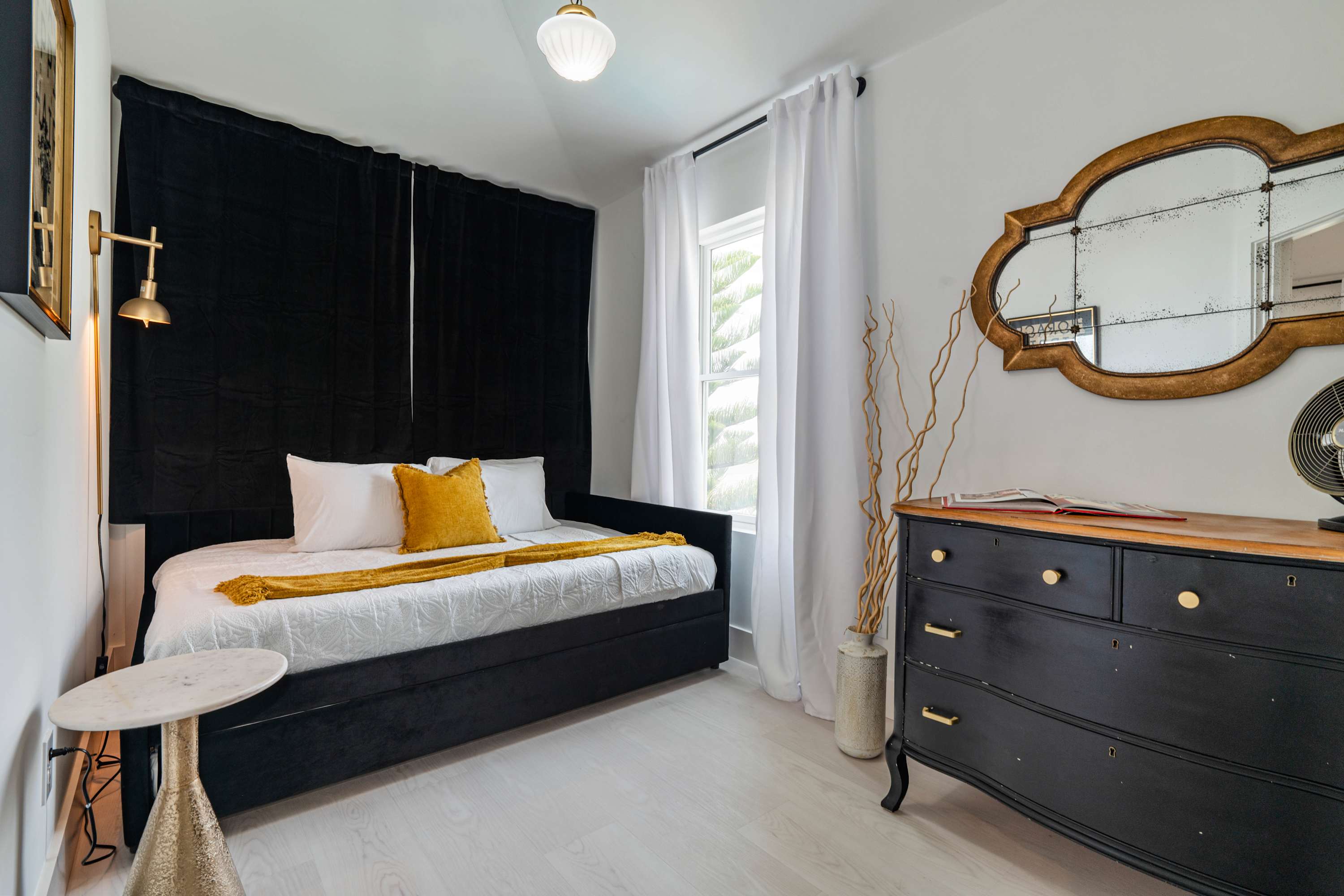 The Floridian Suite | Heated Pool | Walk to DNTN — photo 17