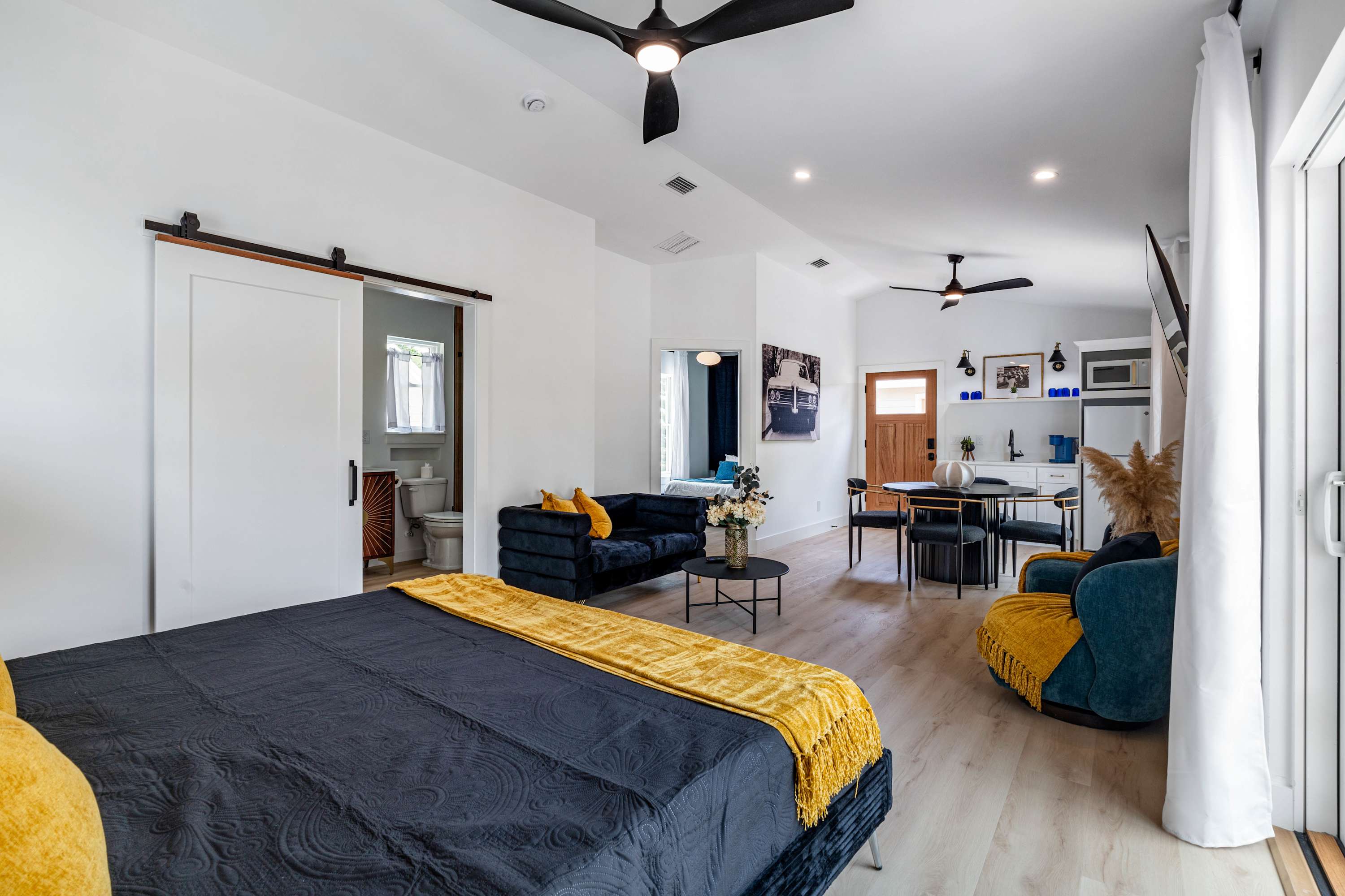 The Augustine Suite | Heated Pool | Walk to DNTN — photo 14