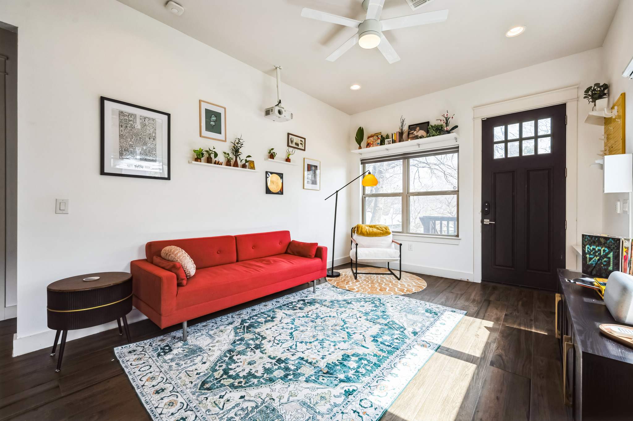 Chic 2 BDR for 4 Minutes From Downtown Austin
