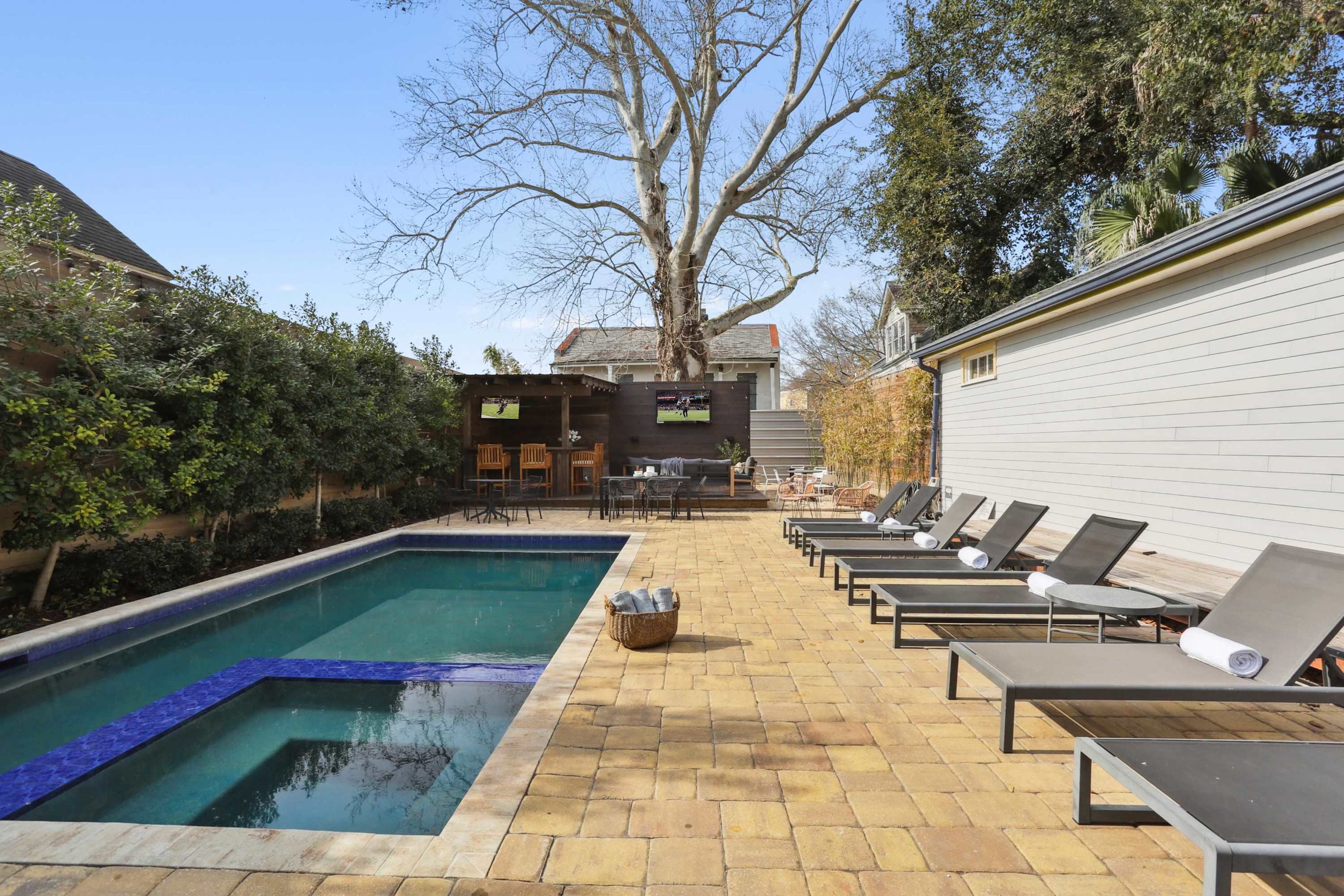 Historic 8BR Inn with Pool, Hot Tub — New Orleans, LA — vacation rental