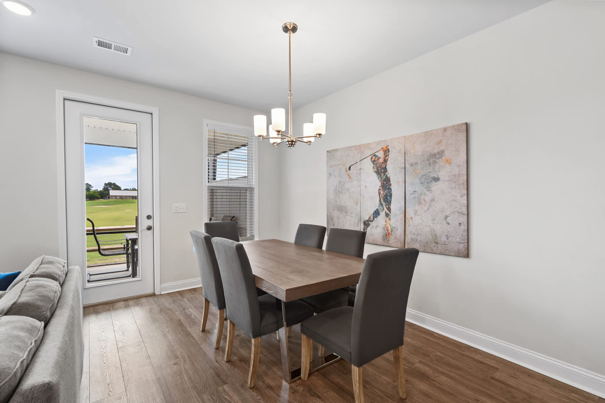 Enjoy meals with a beautiful view