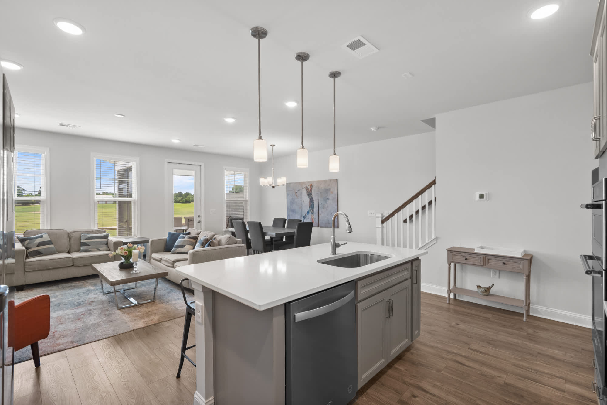 Fully equipped kitchen