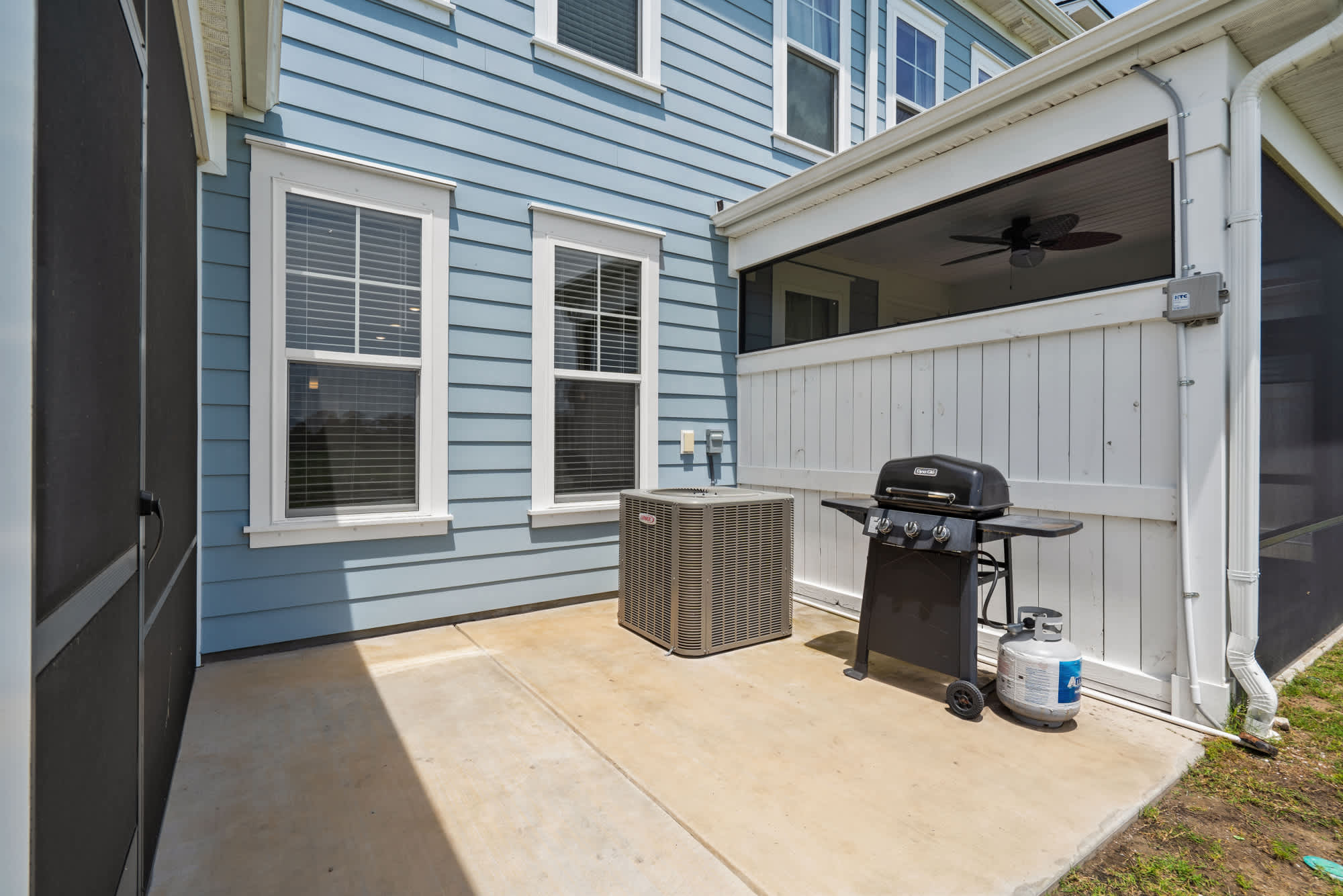 Townes At Barefoot 5141 | Photo 40