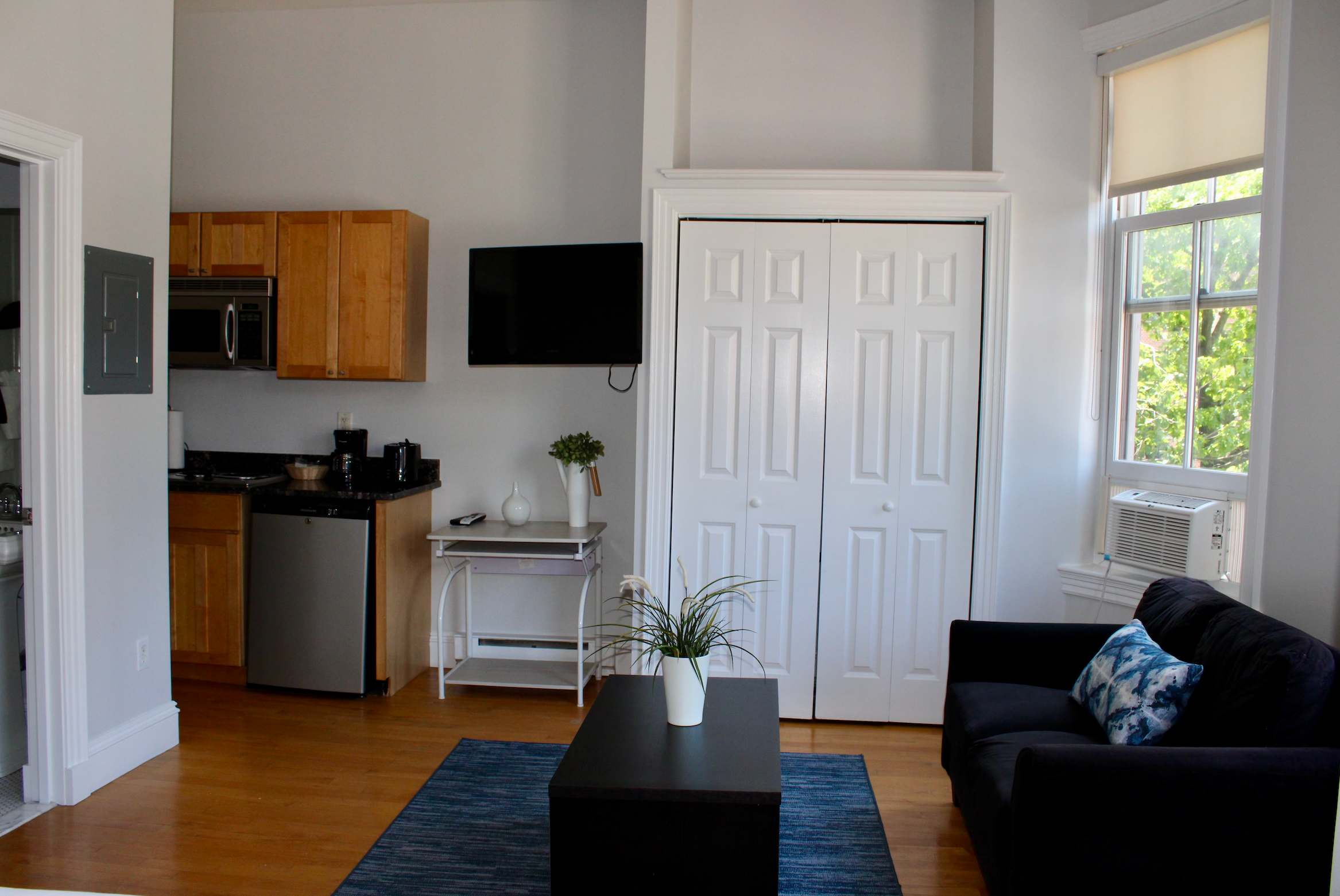 Stay Close to Fenway, Tufts Medical Center & More #3