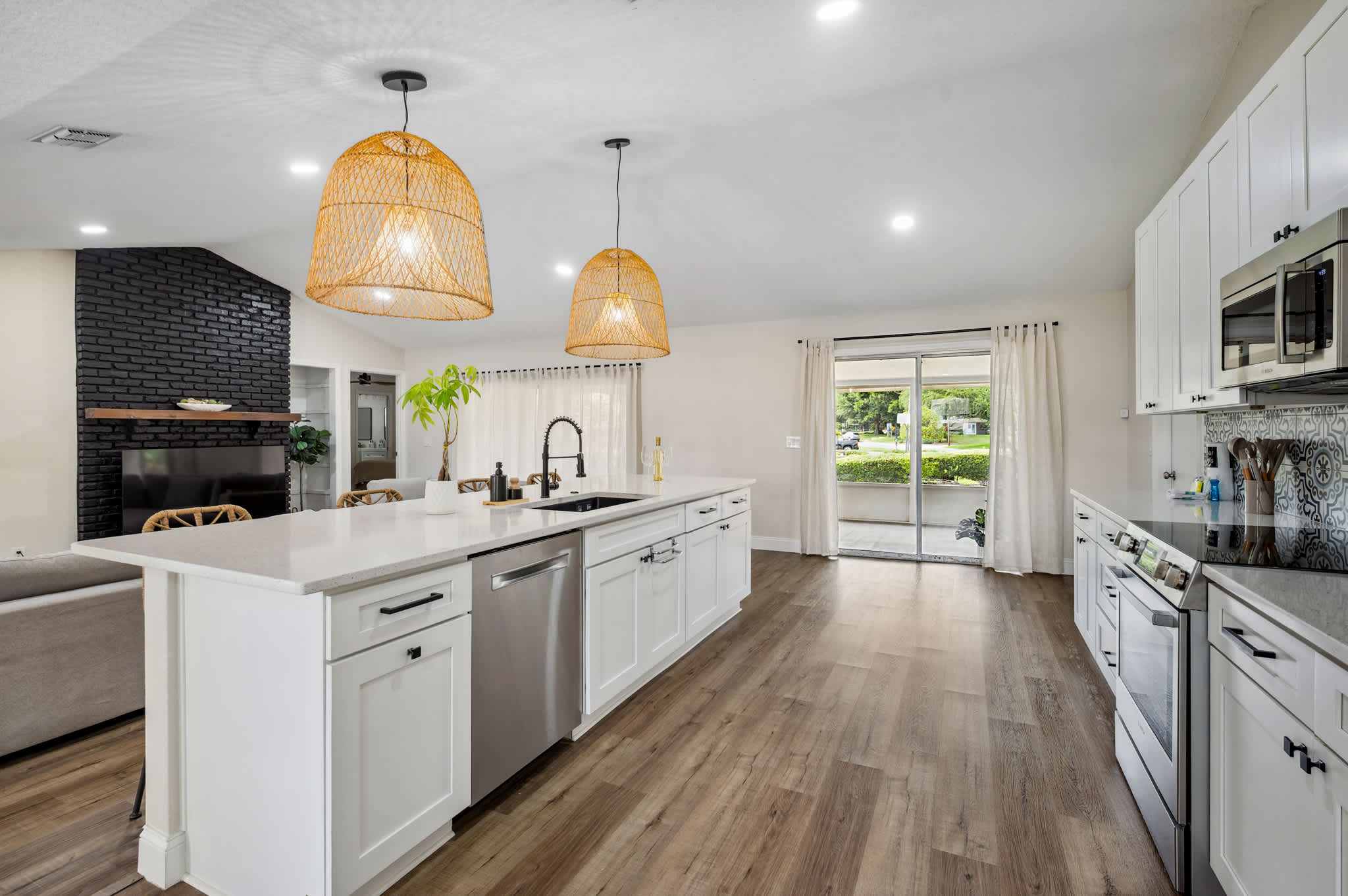 Spacious home w/ screened patio & EV charger