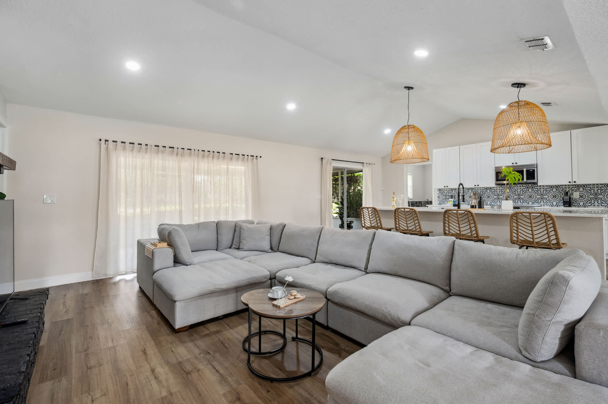 Spacious home w/ screened patio & EV charger