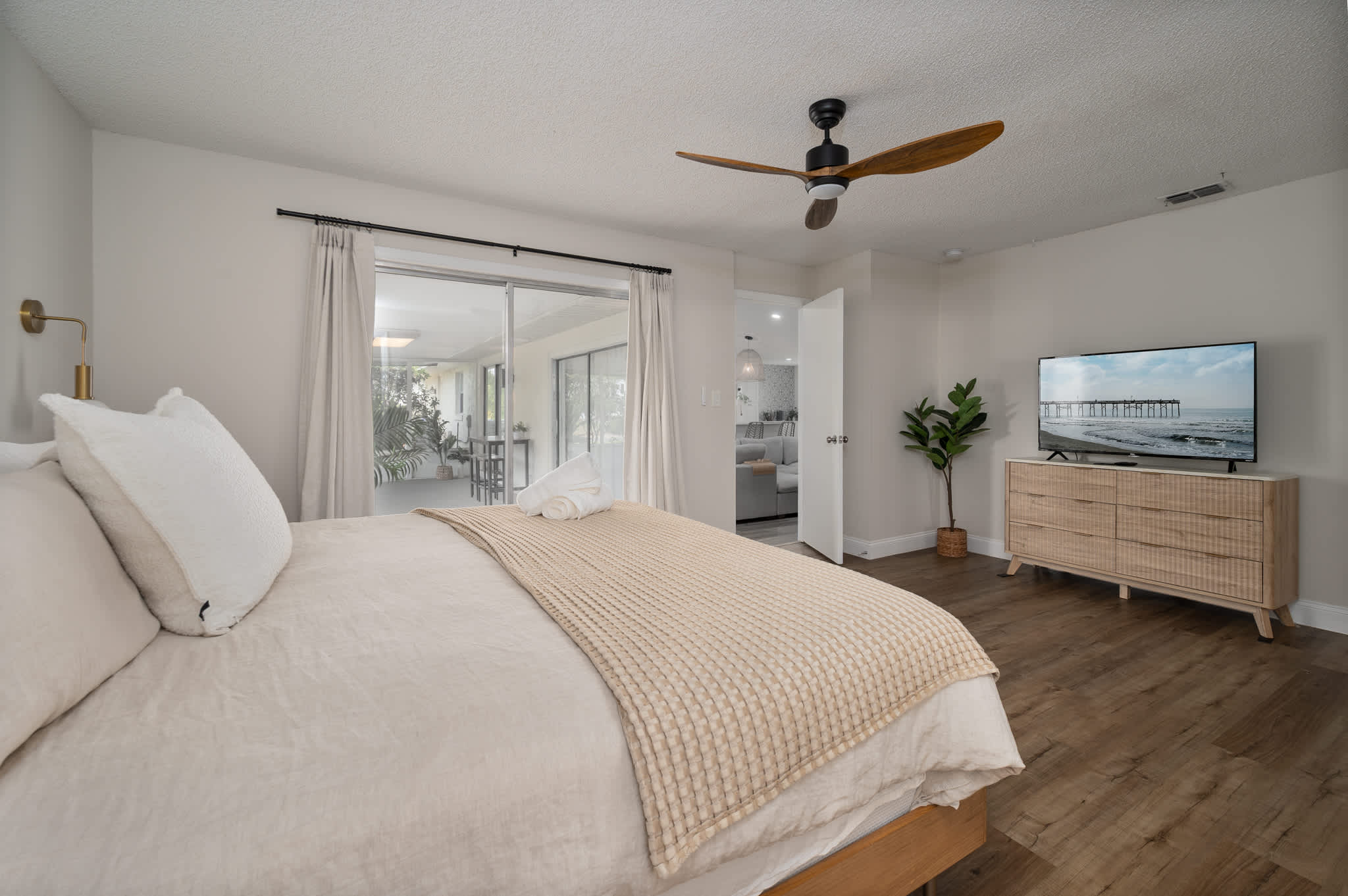 Spacious home w/ screened patio & EV charger