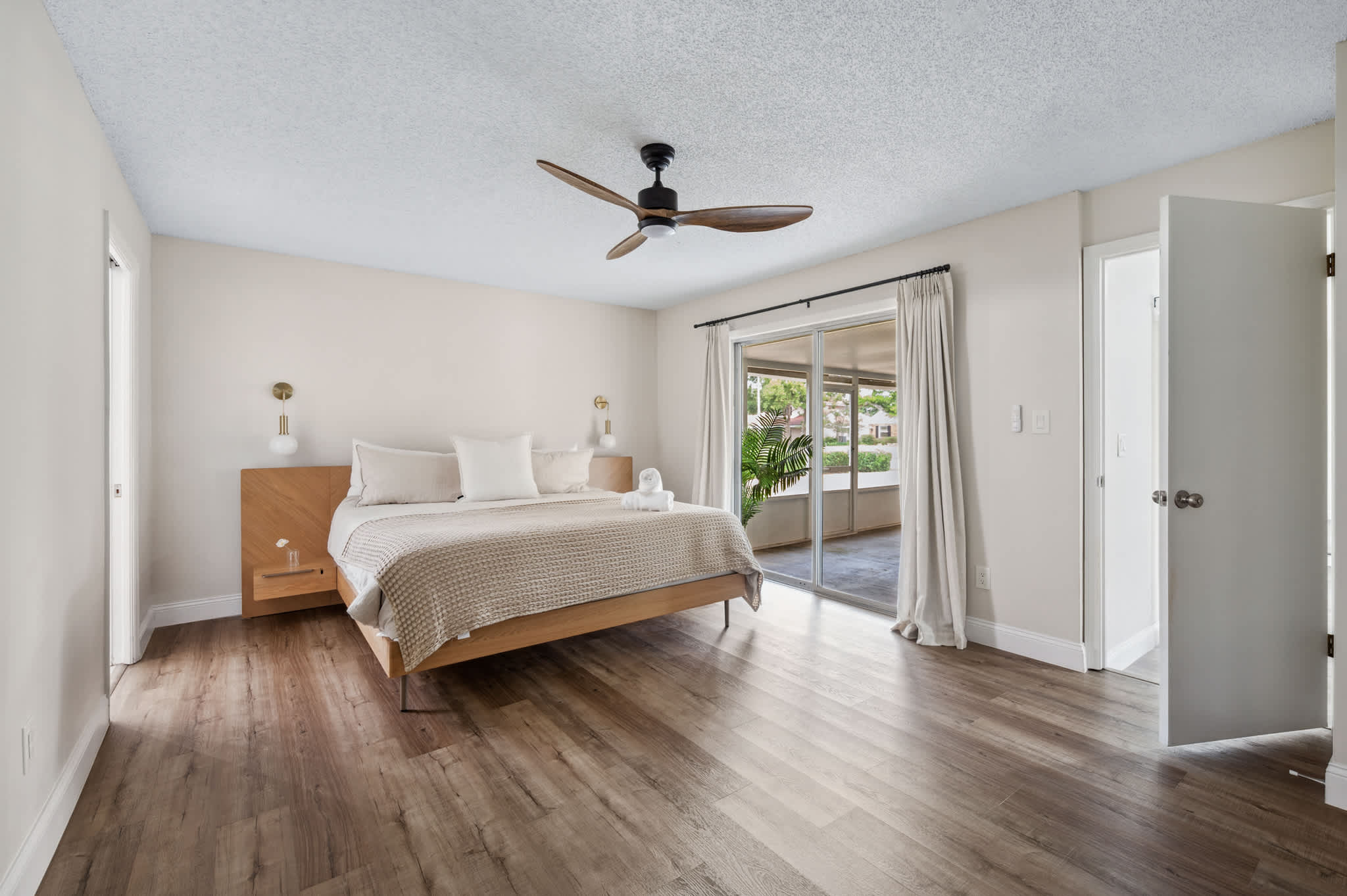 Spacious home w/ screened patio & EV charger