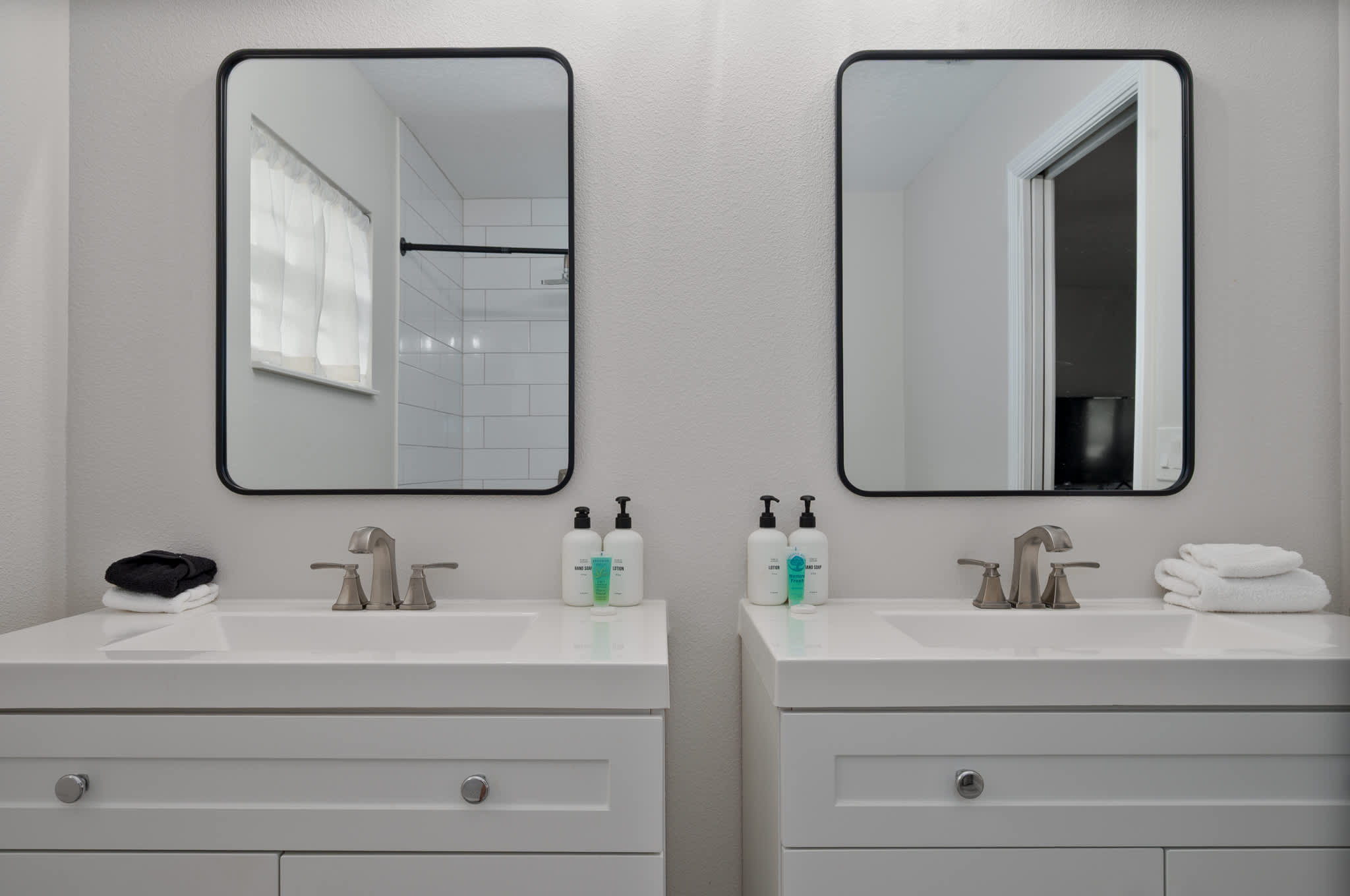 Spacious home w/ screened patio & EV charger