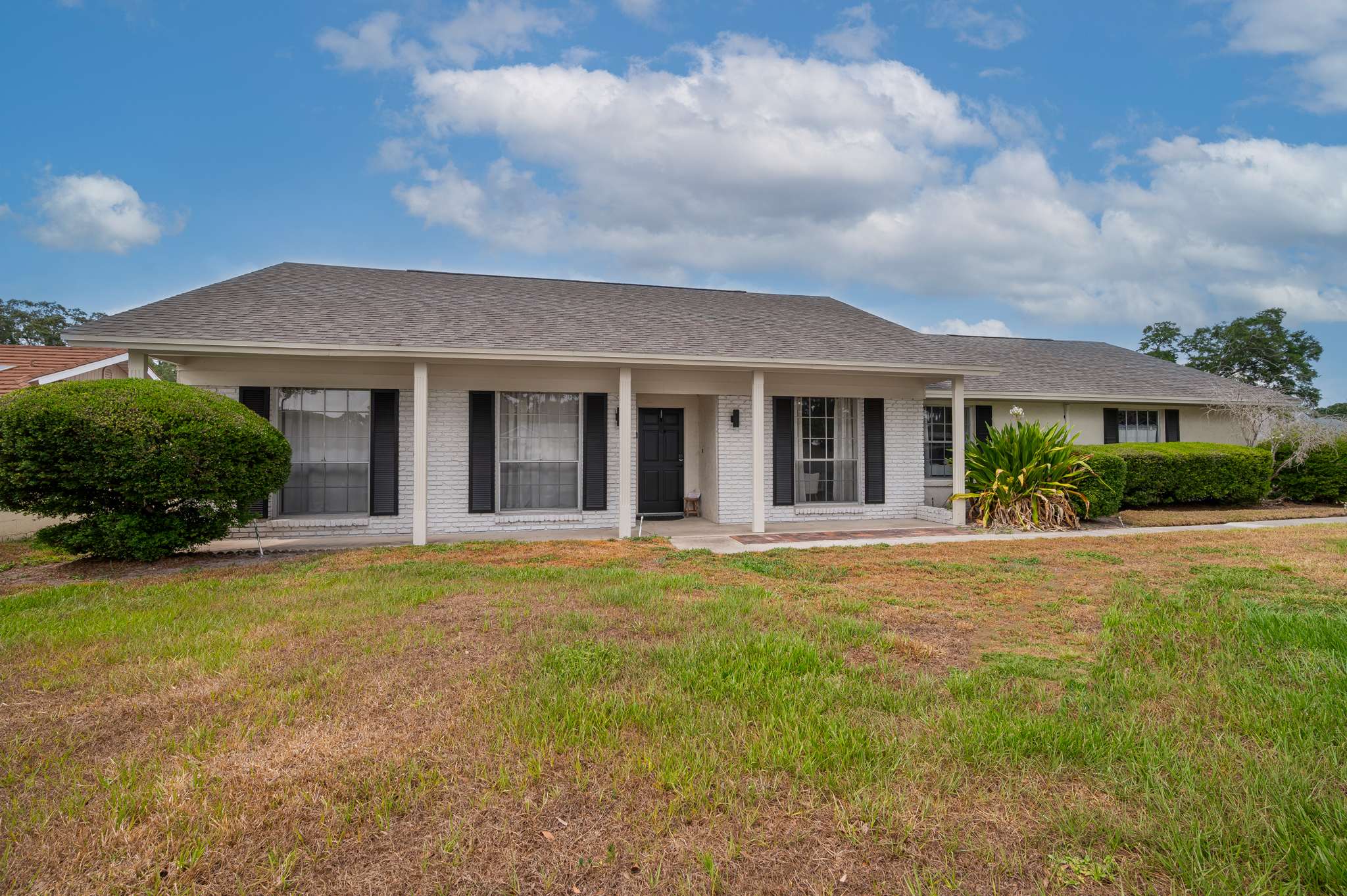 Spacious home w/ screened patio & EV charger