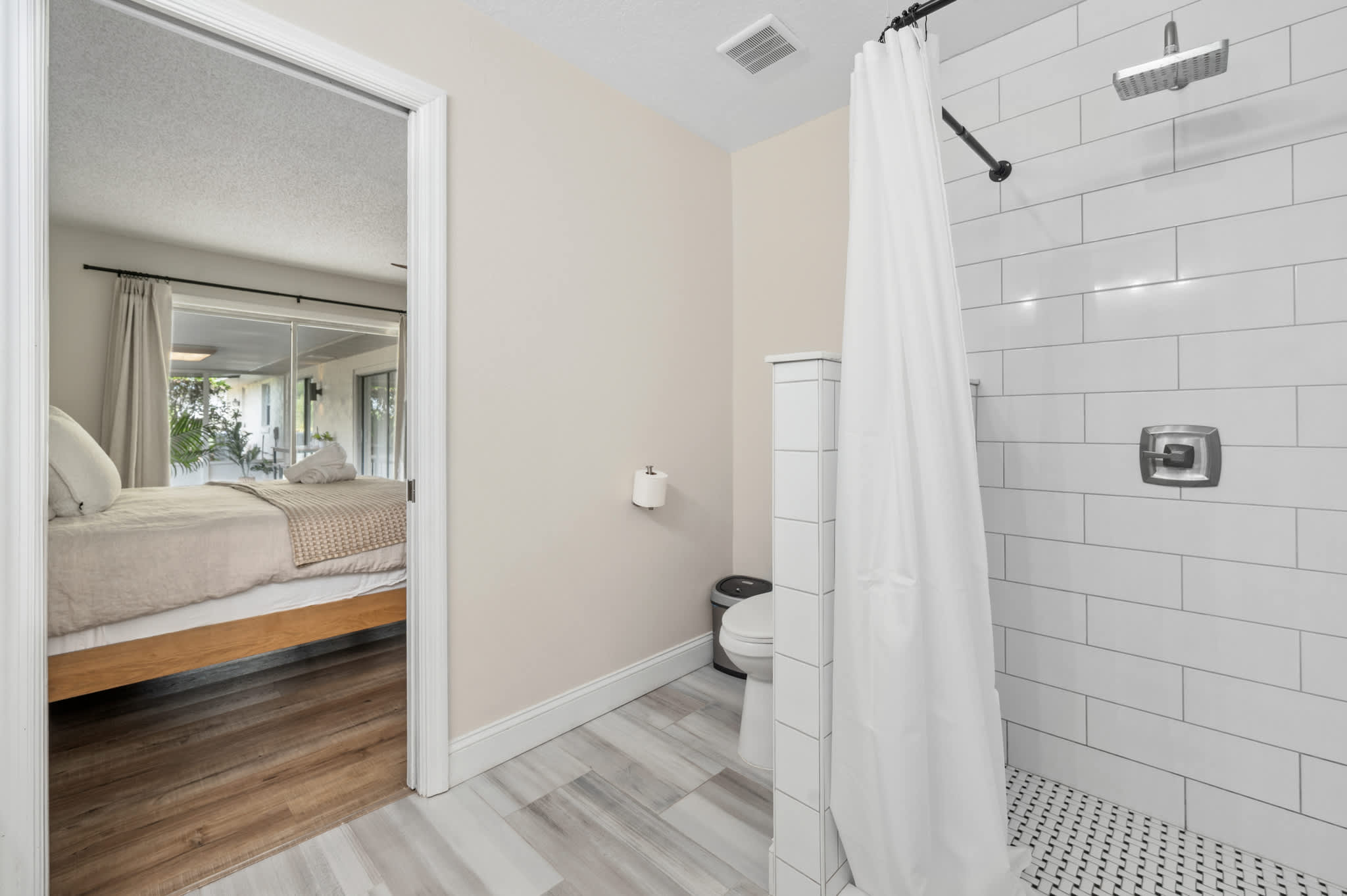 Spacious home w/ screened patio & EV charger