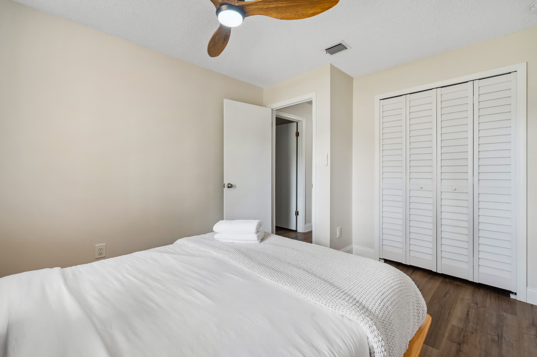 Spacious home w/ screened patio & EV charger