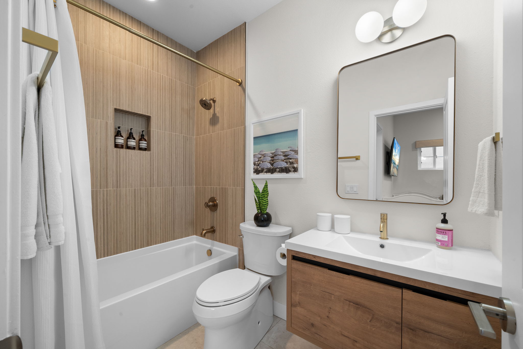 Hillcrest Hangar: Luxury Style, Urban Walkability! - Foto 27