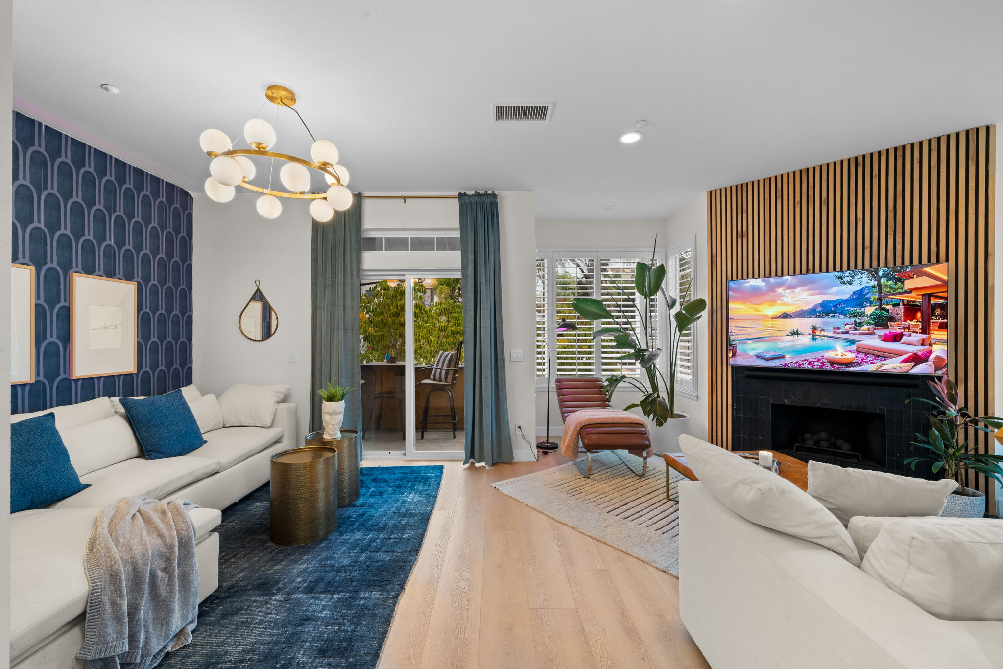 Hillcrest Hangar: Luxury Style, Urban Walkability!