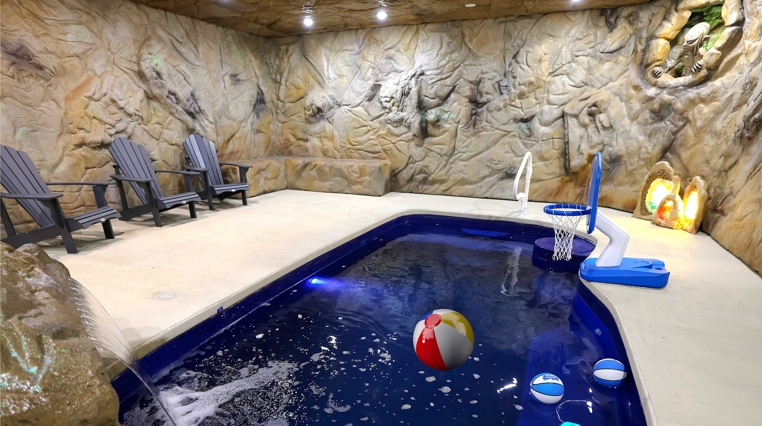 Lord of the Rings: Pool, Theater, Game Rm, Firepit — Sevierville, TN — vacation rental