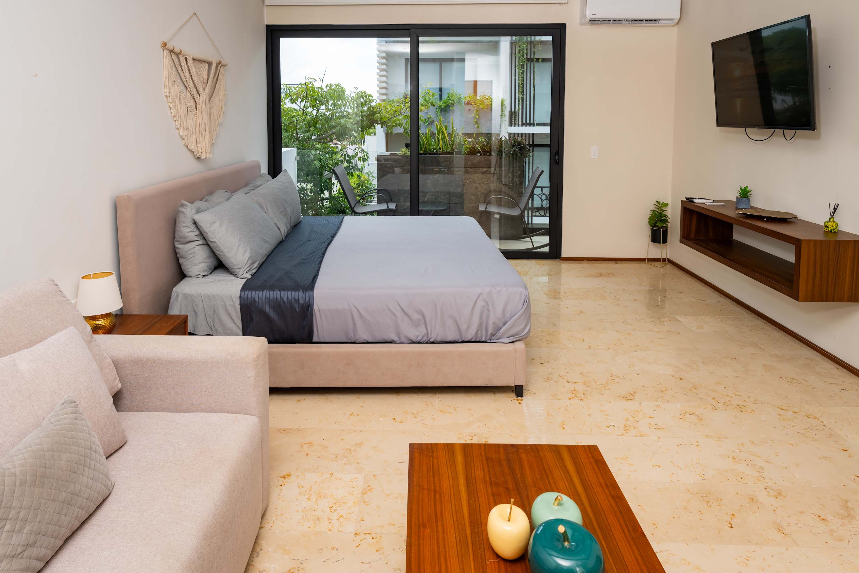 Estudio con Gym y alberca en roof sobre 5ta Av. — Playa del Carmen, Quintana Roo — vacation rental
