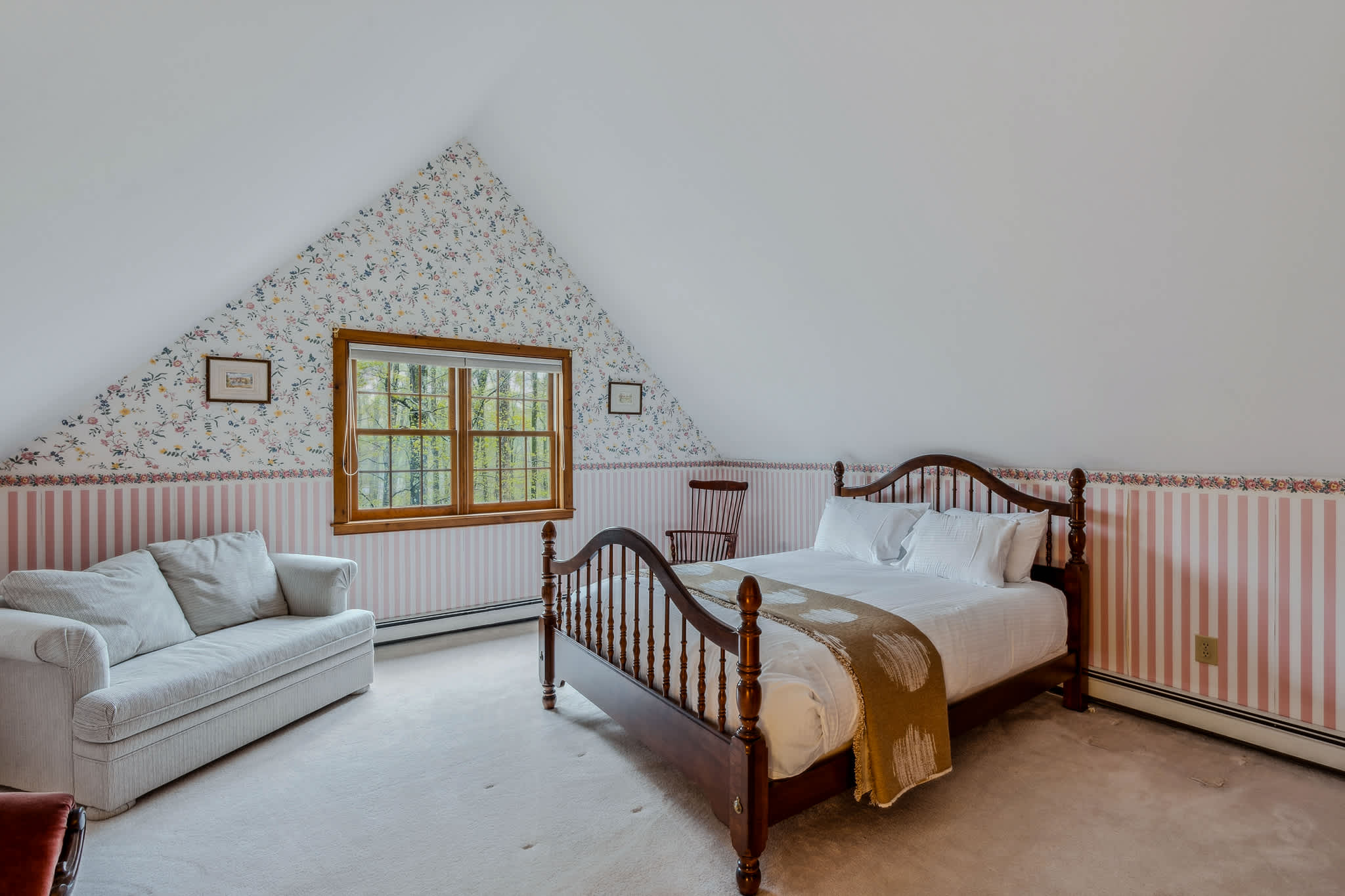 Mountain Views! Bonus Room | Sugarhouse Hideaway