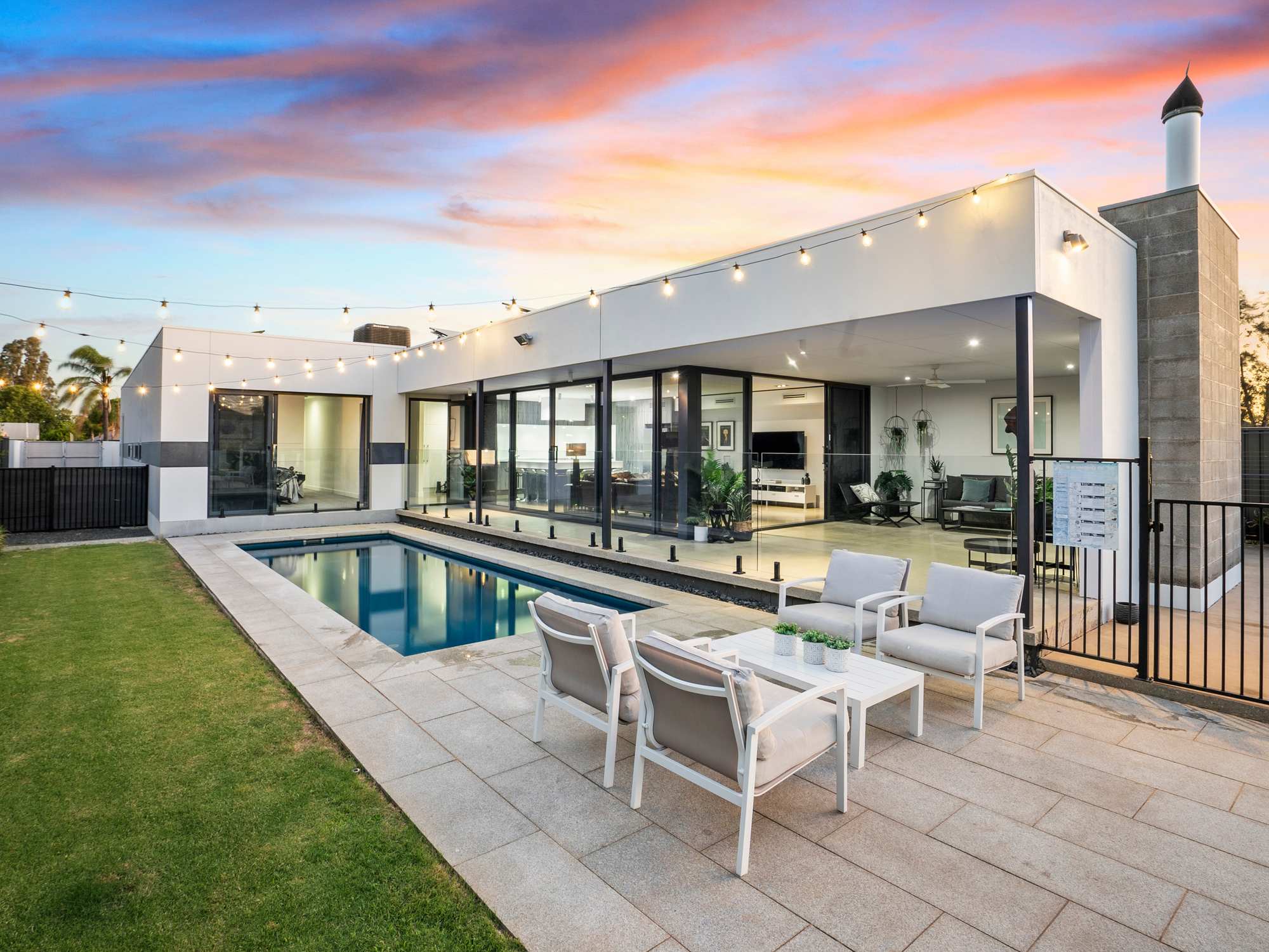 The Sinatra Holiday House — Mulwala, New South Wales — vacation rental