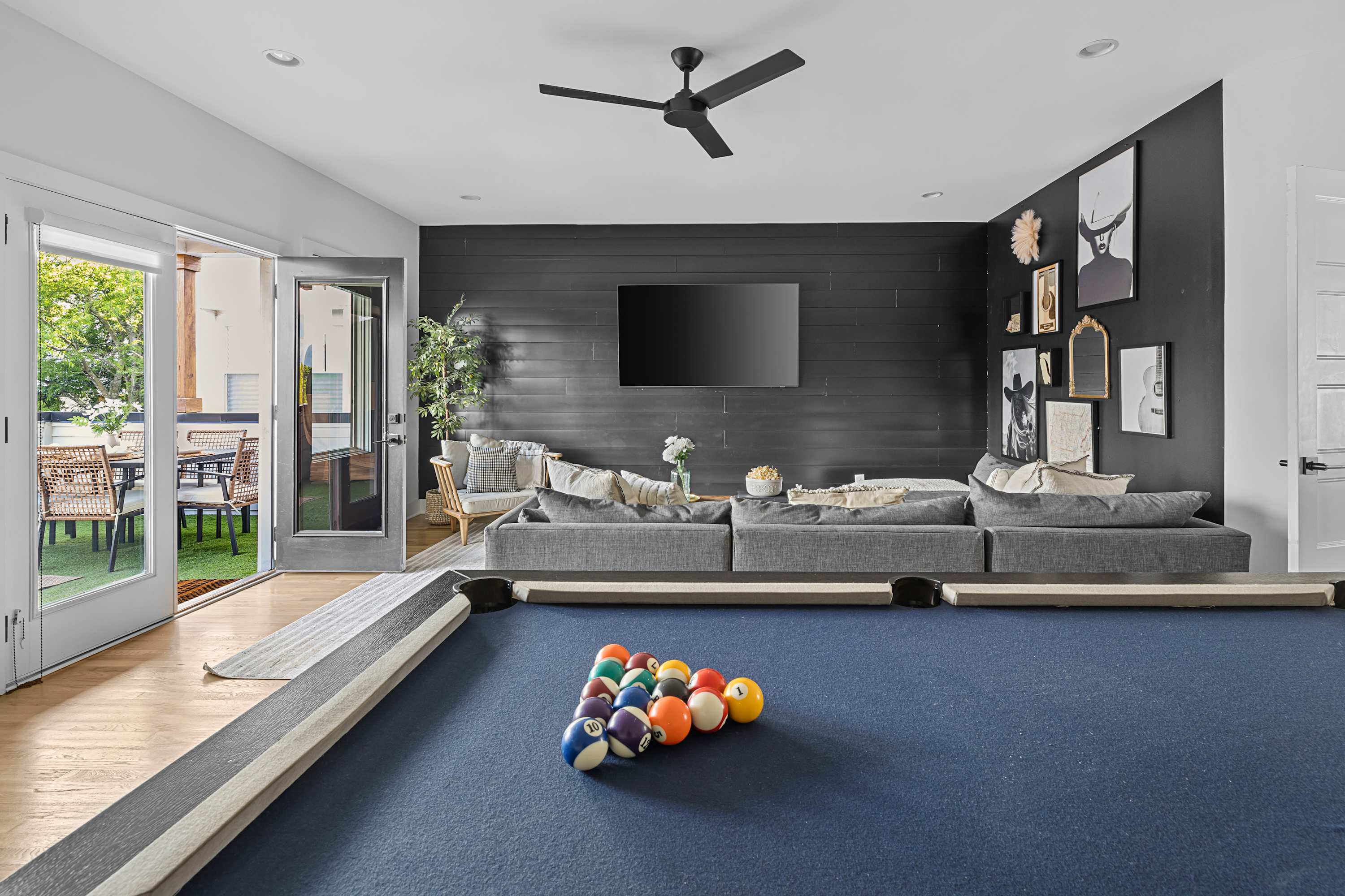 The Waylon • Rooftop Sauna + Pool Table + 10 beds — Nashville, TN — vacation rental
